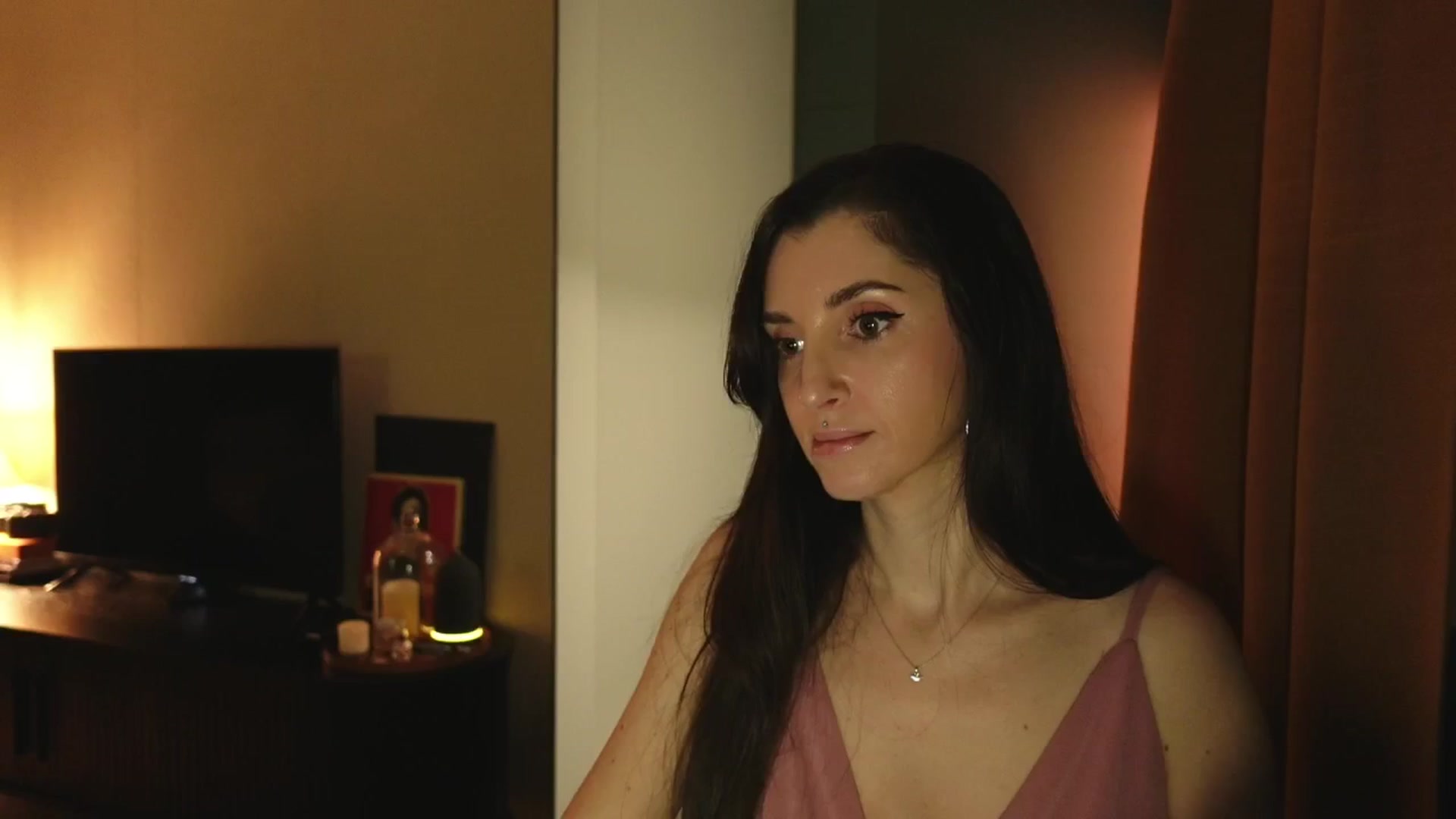 Gallery image thumbnail from Who_The's myfreecams stream on, 03/13/2026, 01:32 image 17 of 20