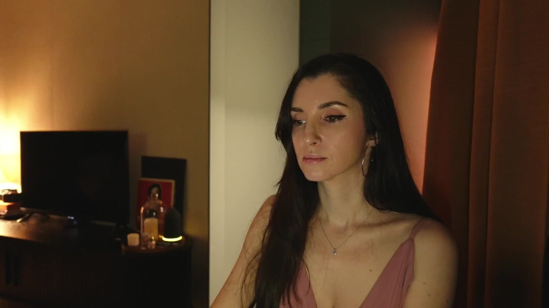 Gallery image thumbnail from Who_The's myfreecams stream on, 03/13/2026, 01:32 image 16 of 20