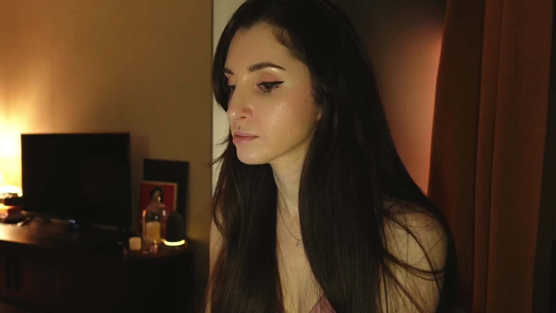 Gallery image thumbnail from Who_The's myfreecams stream on, 03/13/2026, 01:32 image 1 of 20