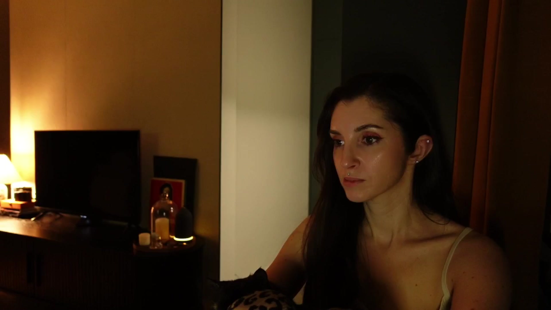 Gallery image thumbnail from Who_The's myfreecams stream on, 03/18/2026, 24:00 image 18 of 20