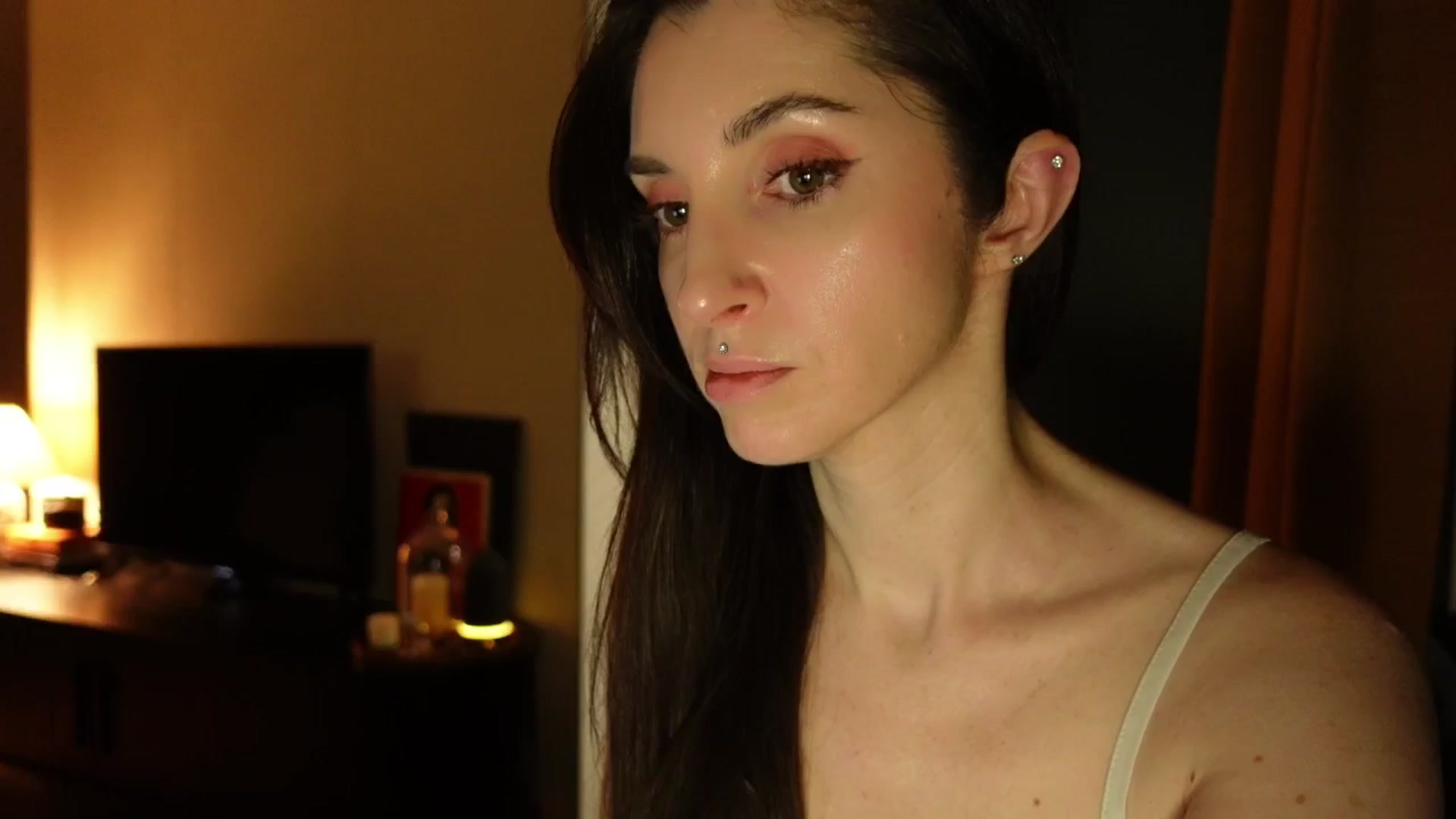 Gallery image thumbnail from Who_The's myfreecams stream on, 03/18/2026, 24:00 image 20 of 20