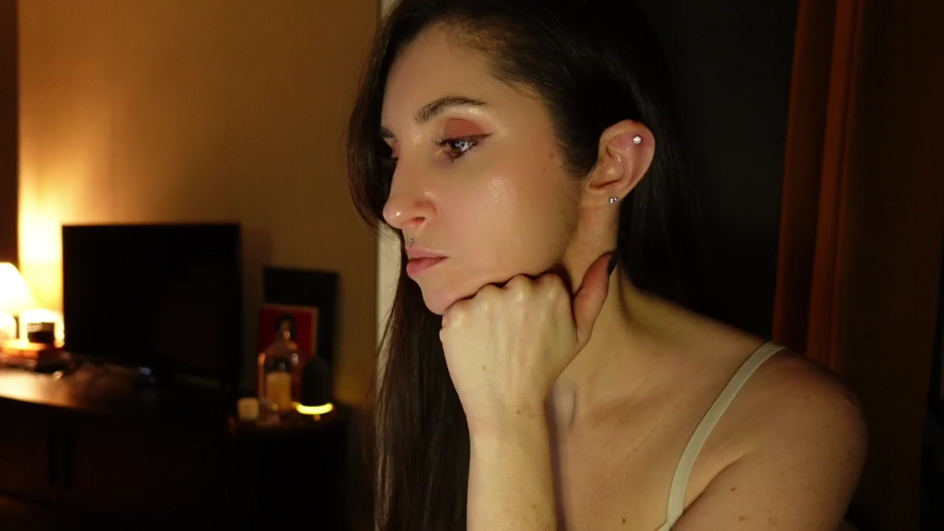 Gallery image thumbnail from Who_The's myfreecams stream on, 03/18/2026, 24:00 image 6 of 20