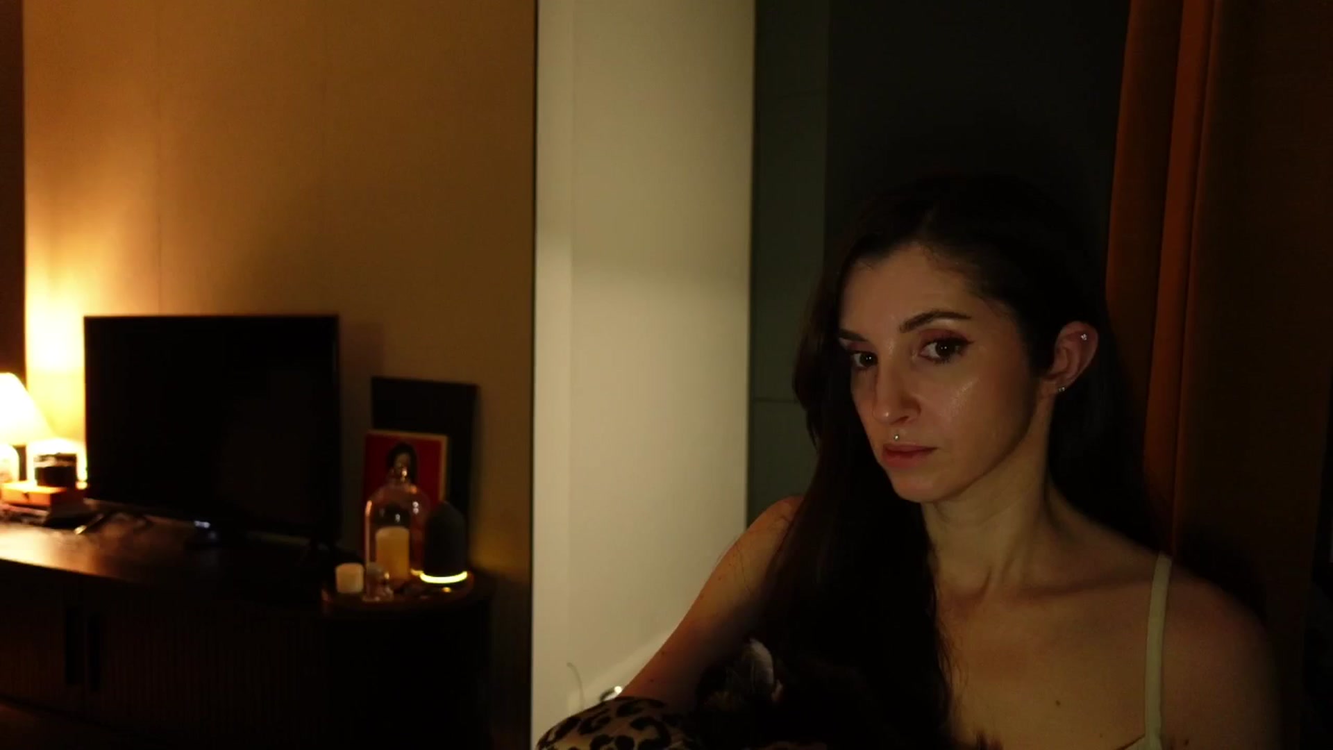 Gallery image thumbnail from Who_The's myfreecams stream on, 03/18/2026, 24:00 image 16 of 20
