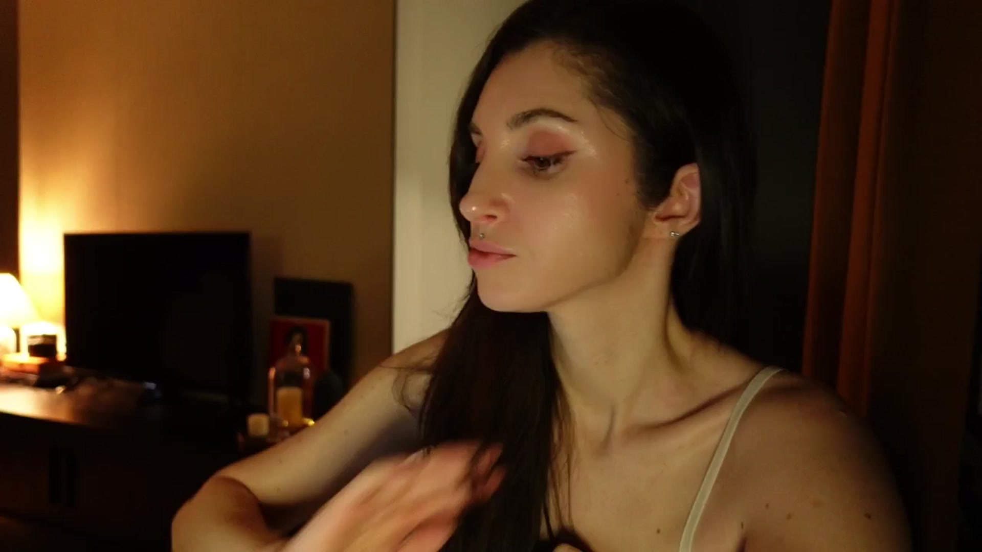 Gallery image thumbnail from Who_The's myfreecams stream on, 03/18/2026, 24:27 image 11 of 20