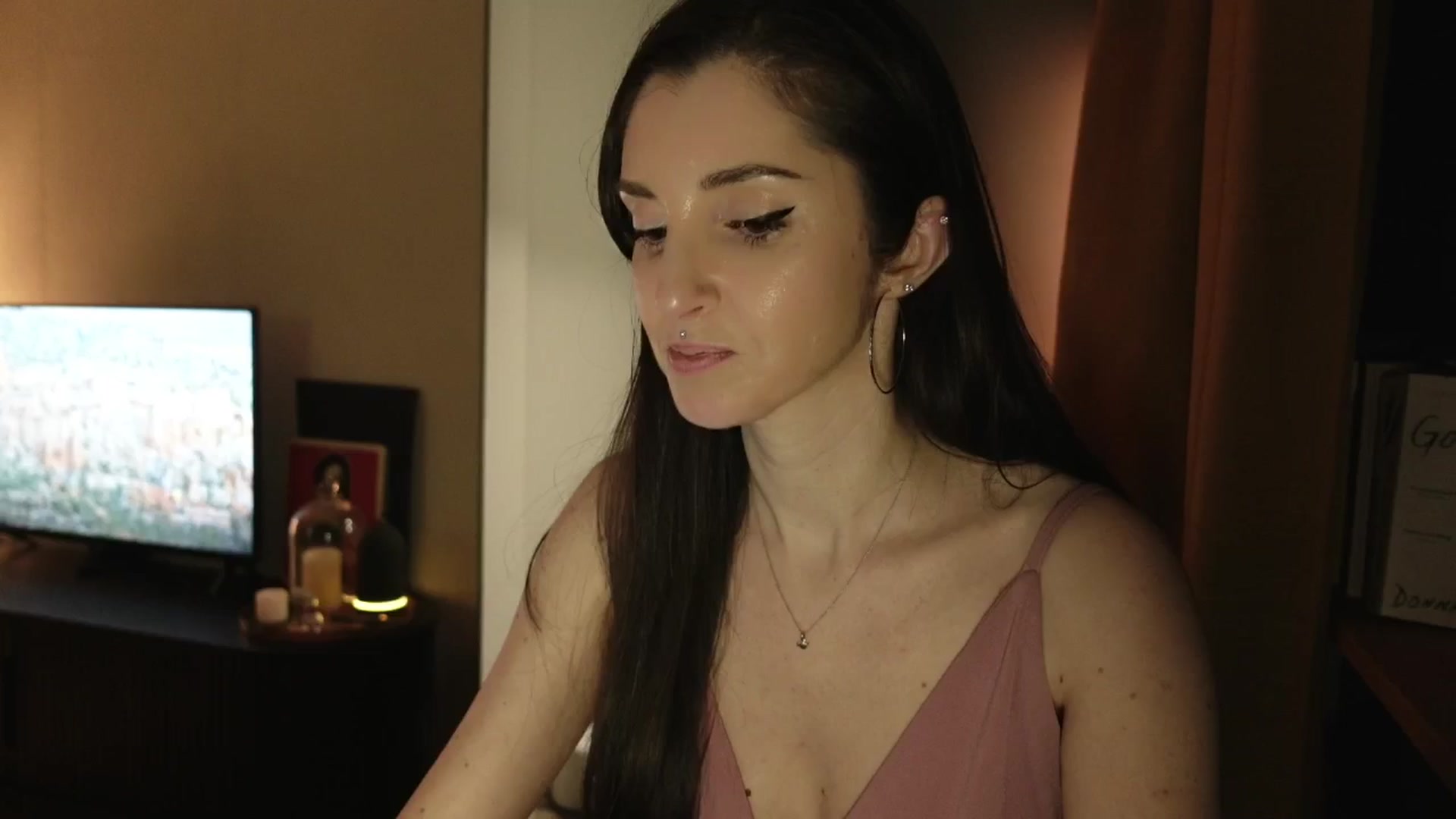 Gallery image thumbnail from Who_The's myfreecams stream on, 03/20/2026, 24:01 image 16 of 20