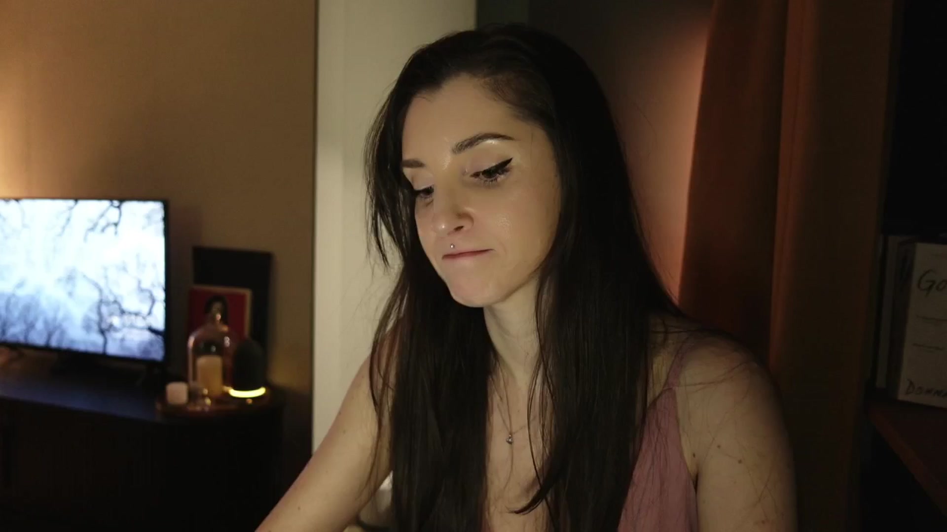 Gallery image thumbnail from Who_The's myfreecams stream on, 03/20/2026, 24:01 image 20 of 20