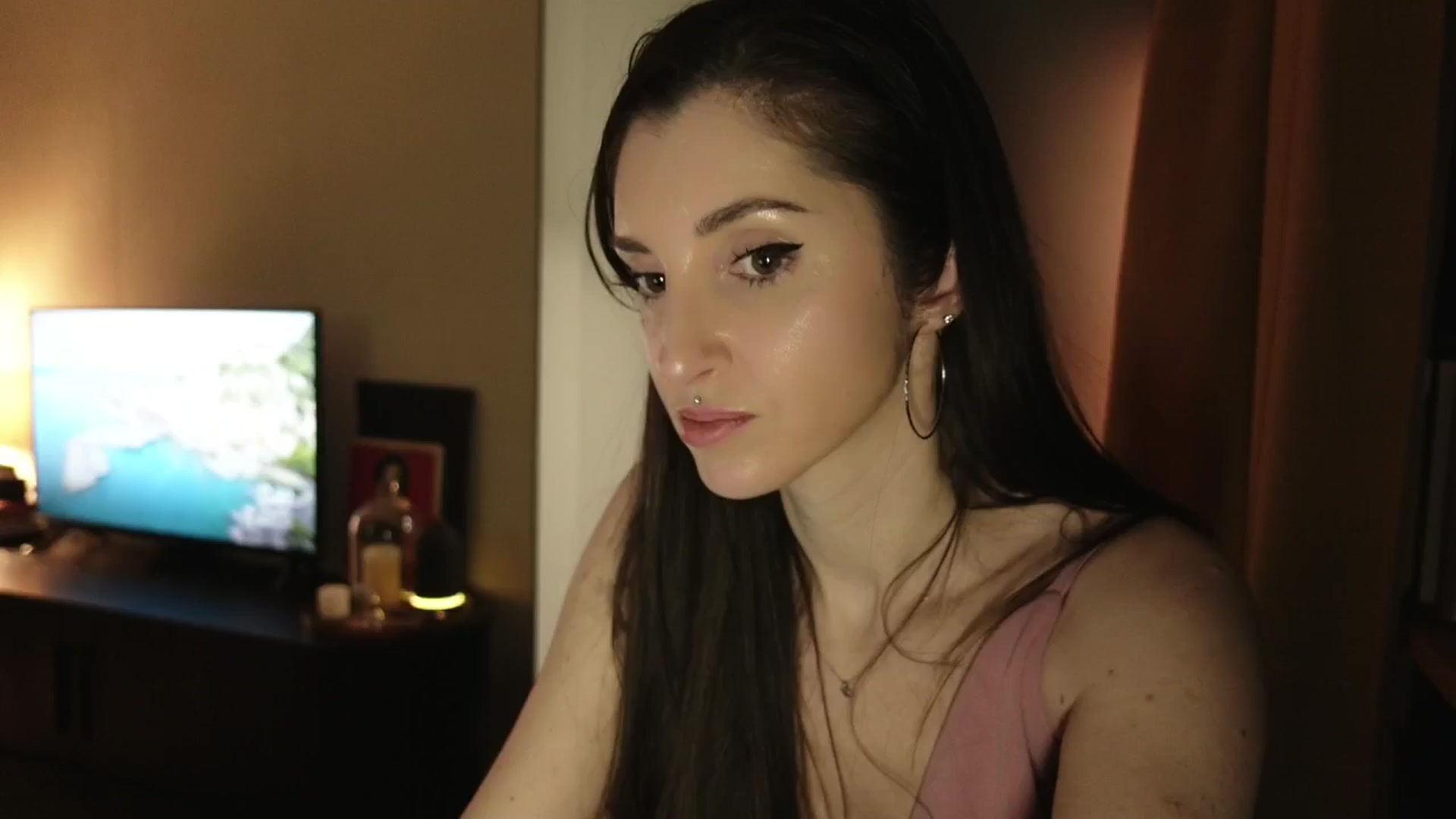 Gallery image thumbnail from Who_The's myfreecams stream on, 03/20/2026, 24:01 image 2 of 20