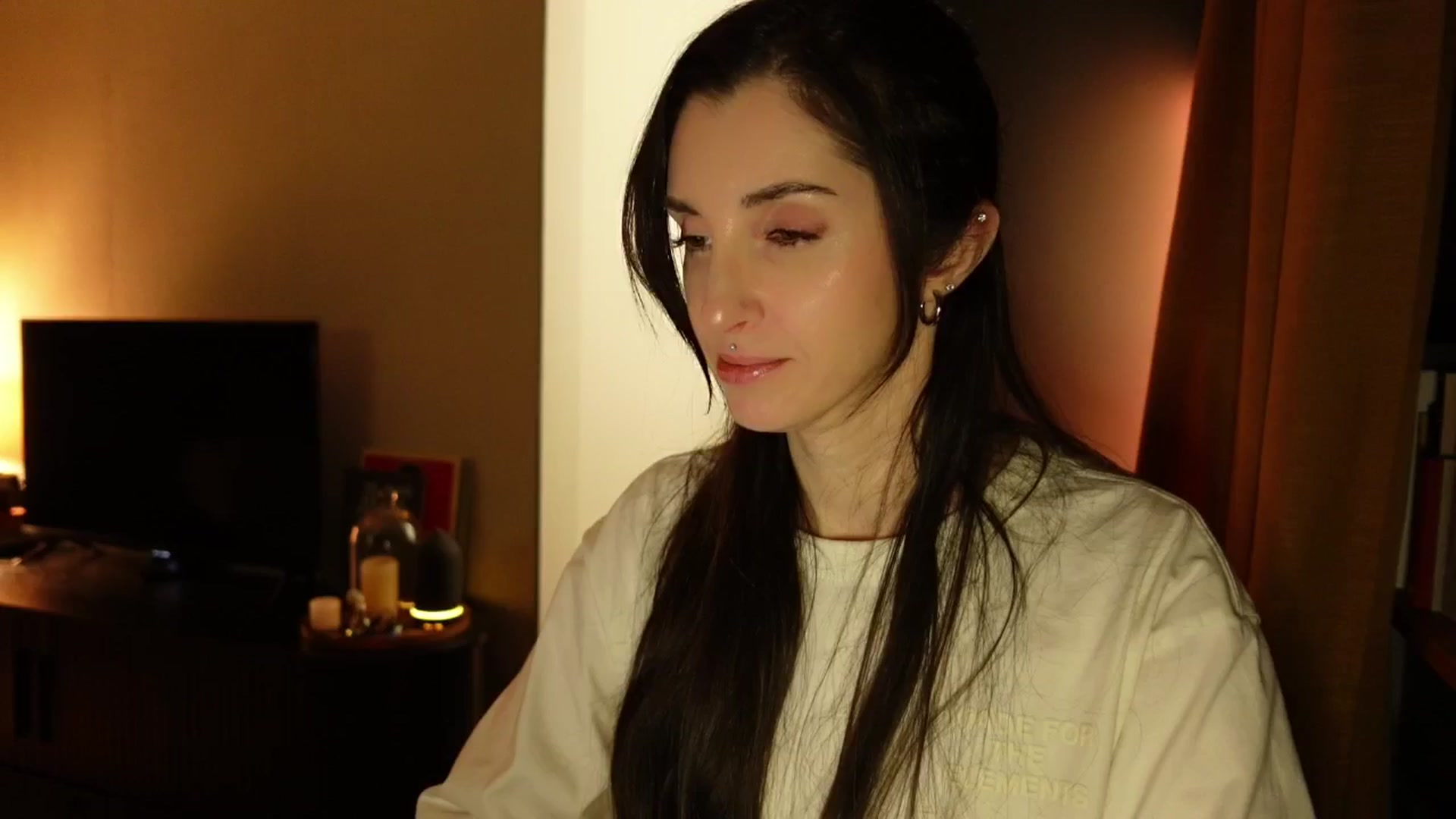 Gallery image thumbnail from Who_The's myfreecams stream on, 03/29/2026, 01:40 image 3 of 20