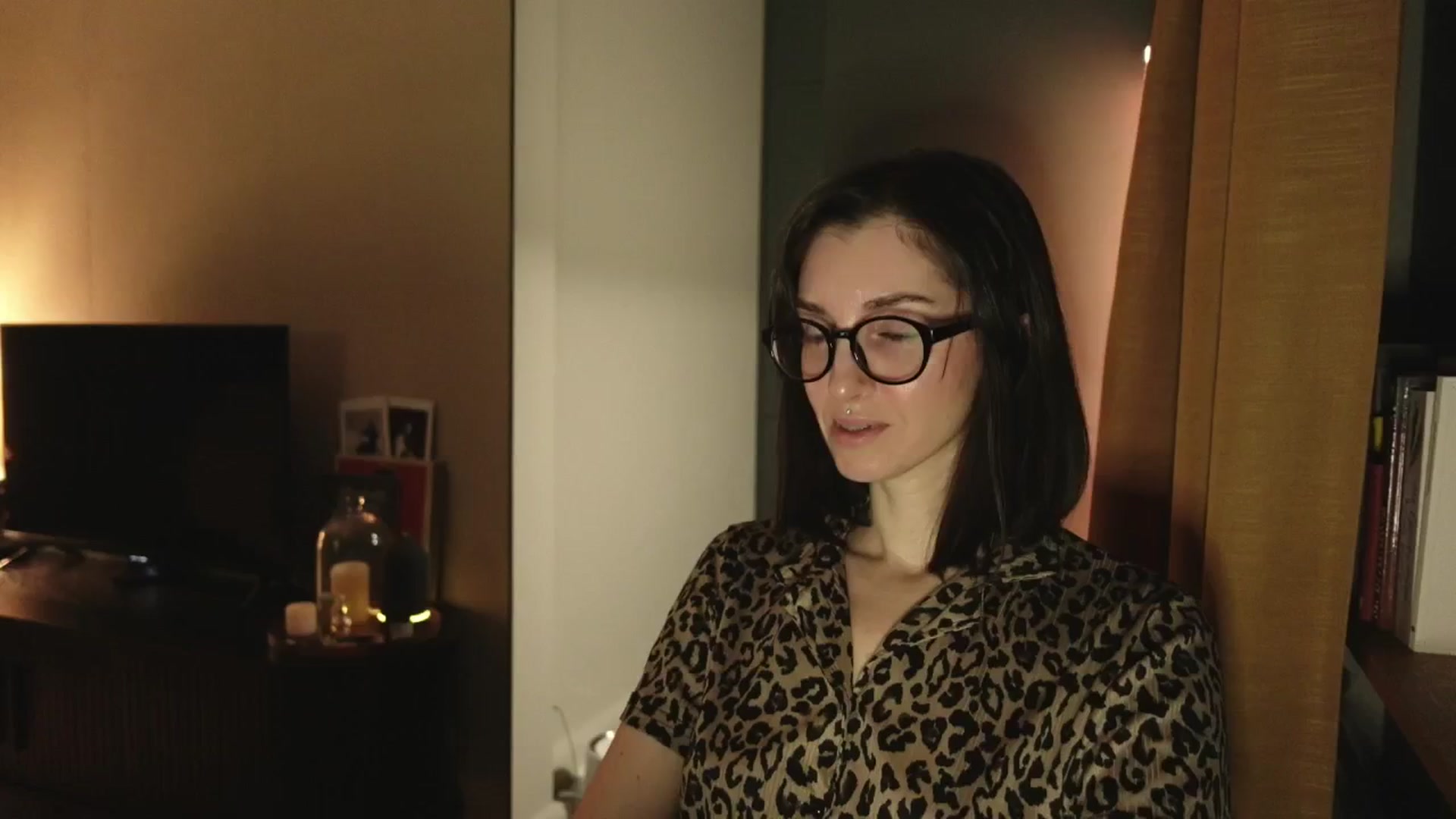 Gallery image thumbnail from Who_The's myfreecams stream on, 04/12/2026, 20:25 image 16 of 20