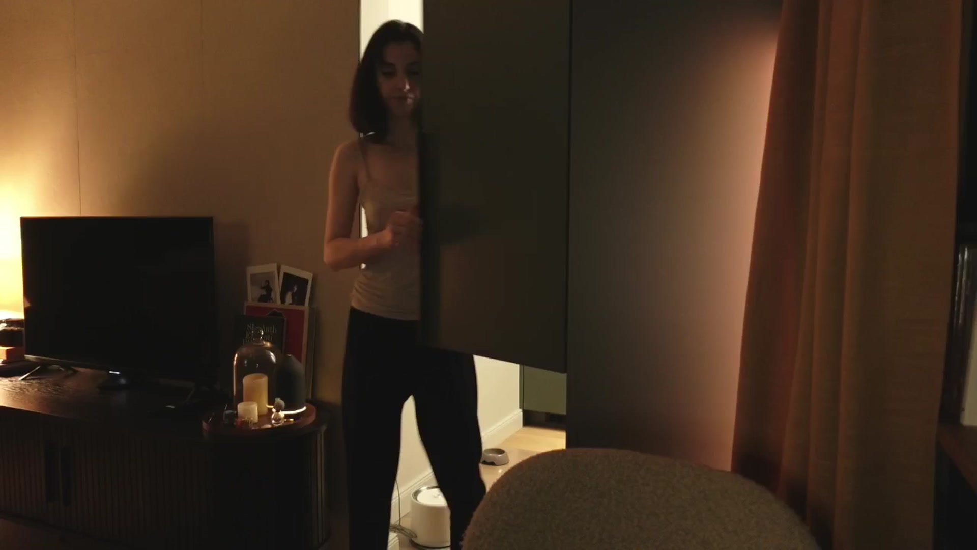 Gallery image thumbnail from Who_The's myfreecams stream on, 04/26/2026, 22:29 image 1 of 20