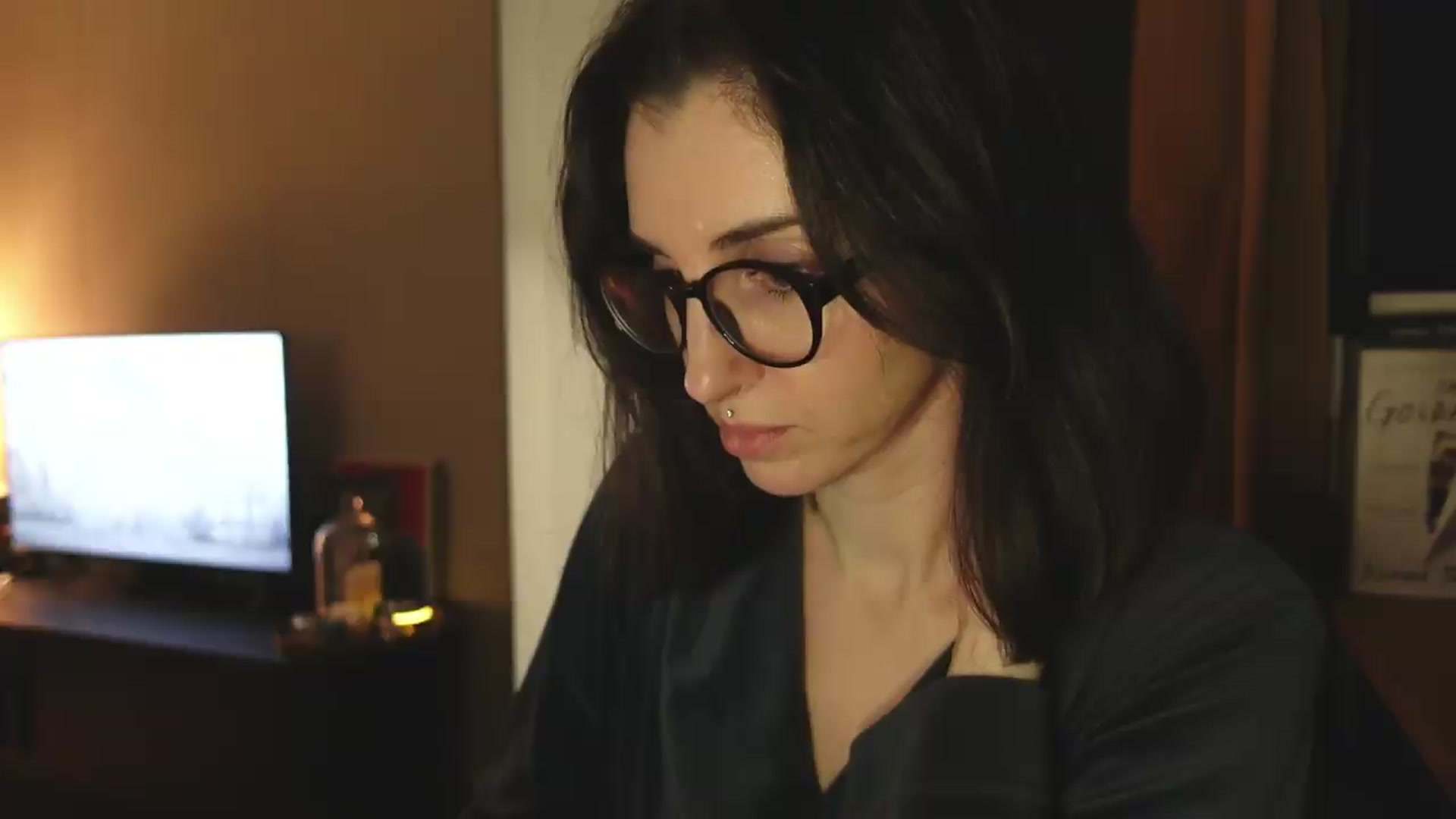 Gallery image thumbnail from Who_The's myfreecams stream on, 05/08/2026, 22:45 image 15 of 20