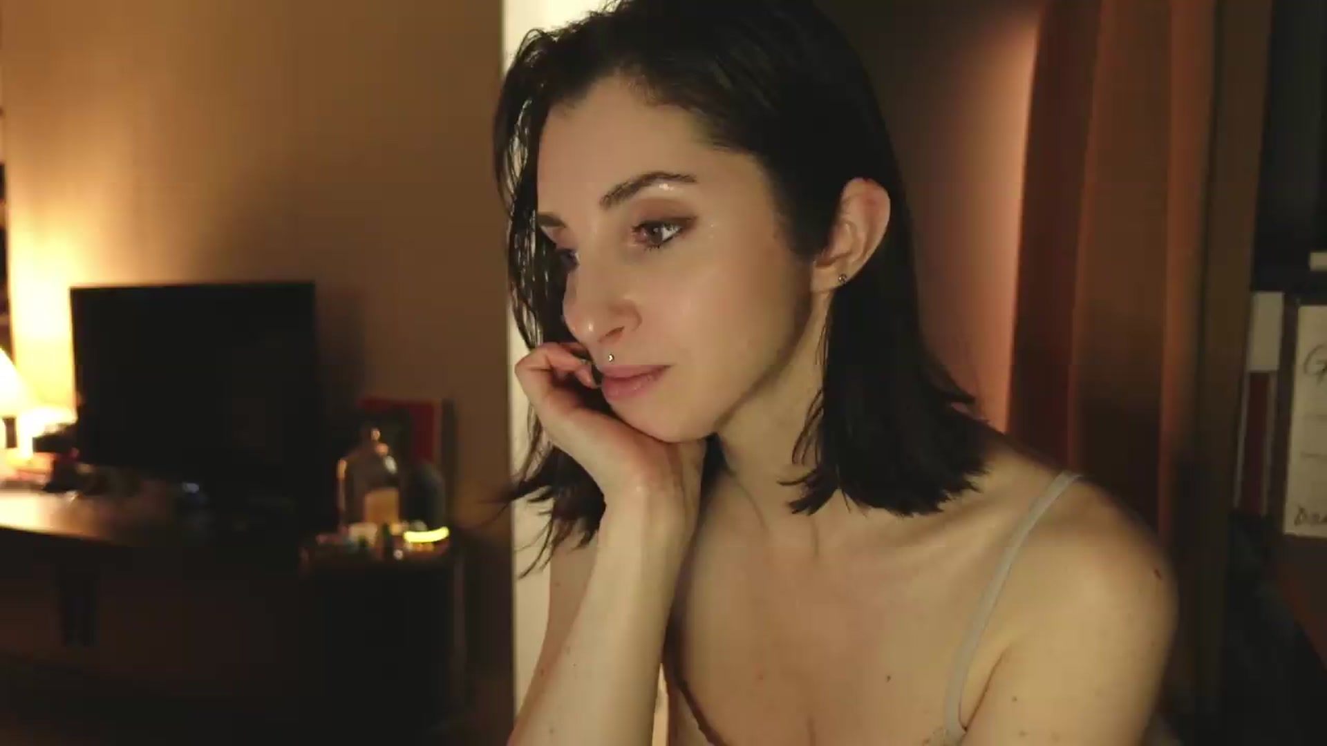 Gallery image thumbnail from Who_The's myfreecams stream on, 05/09/2026, 23:34 image 12 of 20