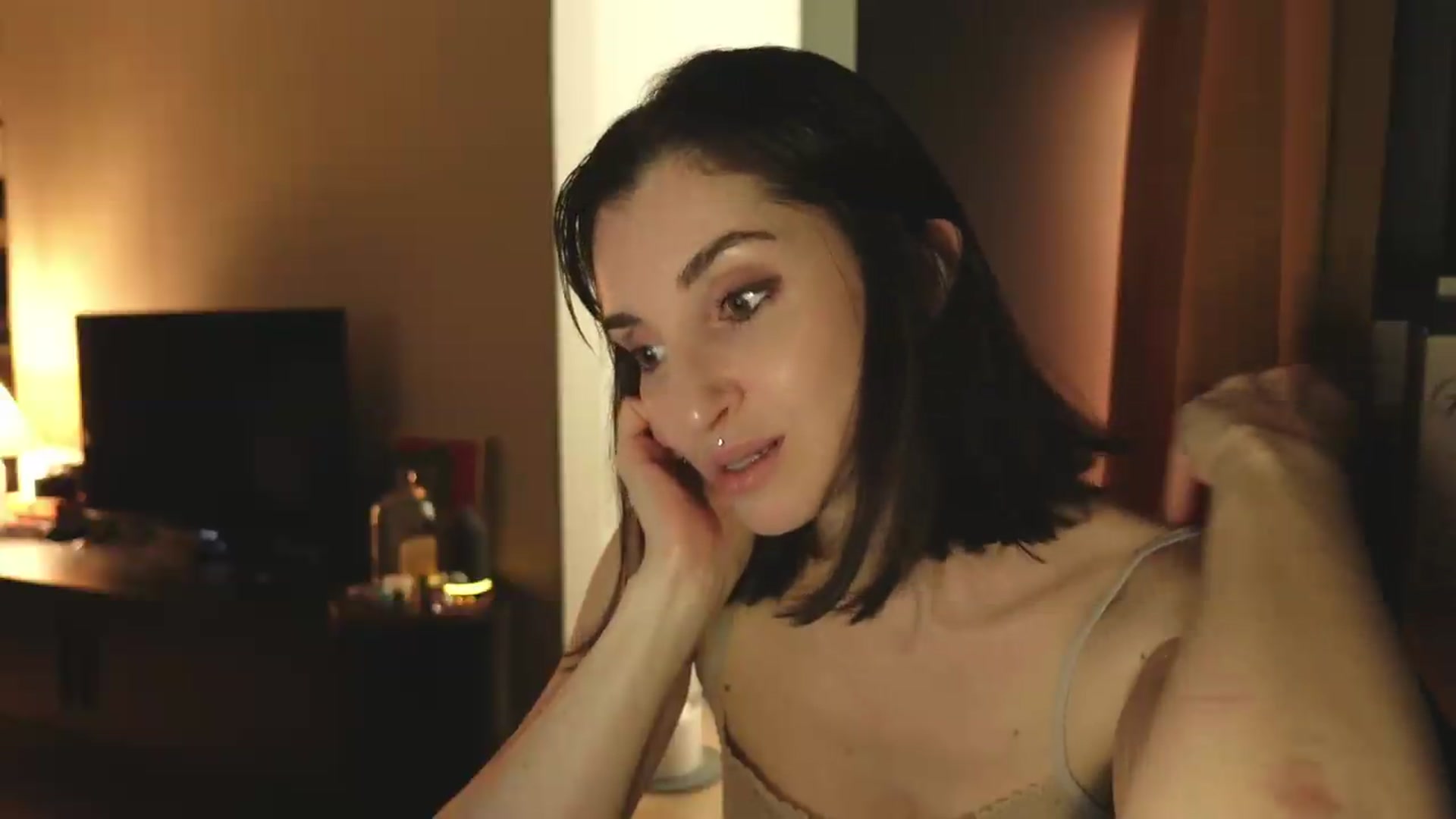 Gallery image thumbnail from Who_The's myfreecams stream on, 05/09/2026, 23:34 image 18 of 20