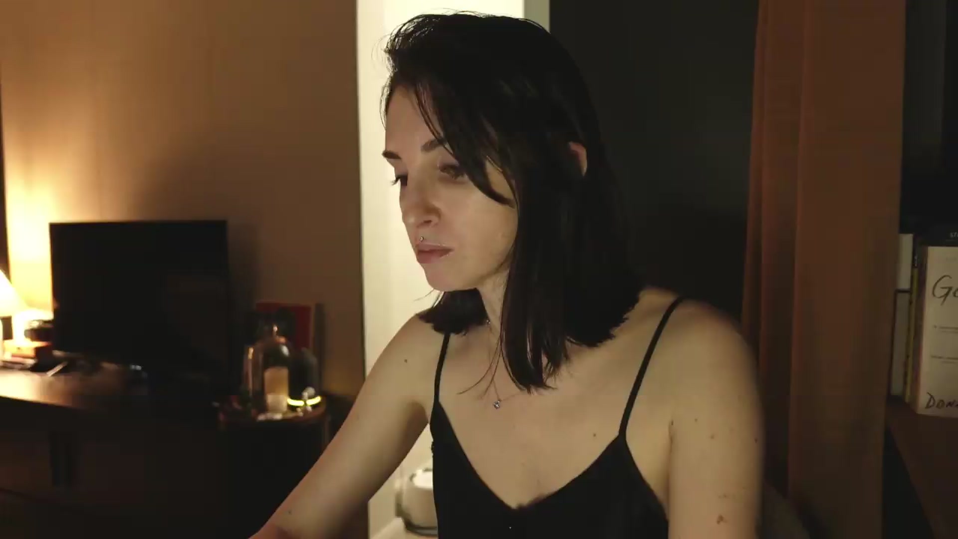 Gallery image thumbnail from Who_The's myfreecams stream on, 05/22/2026, 23:35 image 4 of 20