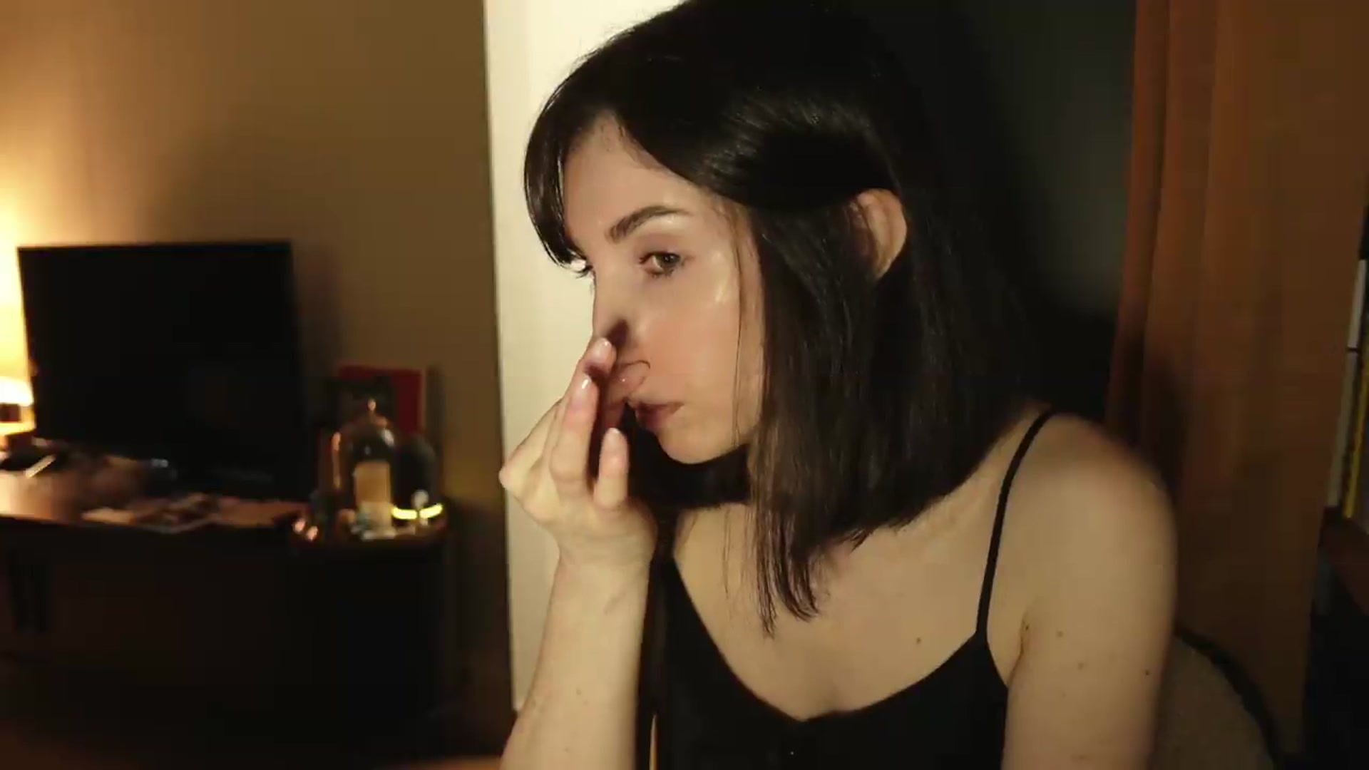 Gallery image thumbnail from Who_The's myfreecams stream on, 05/31/2026, 21:57 image 18 of 20