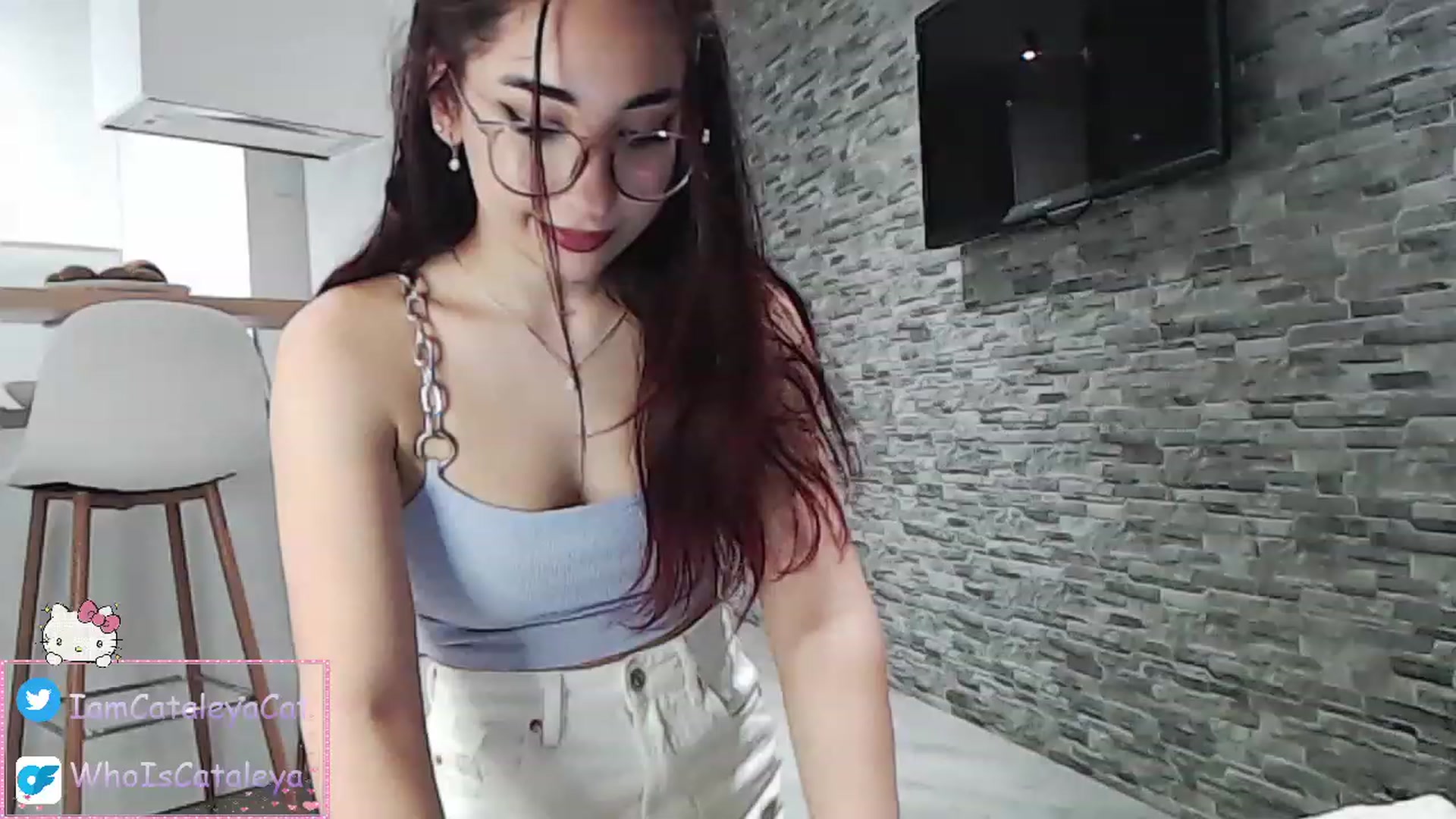 Gallery image thumbnail from WhoisCataleya's myfreecams stream on, 03/20/2023, 21:12 image 7 of 20