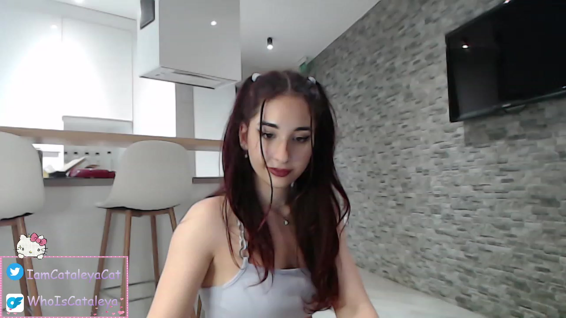 Gallery image thumbnail from WhoisCataleya's myfreecams stream on, 03/23/2023, 22:48 image 4 of 20