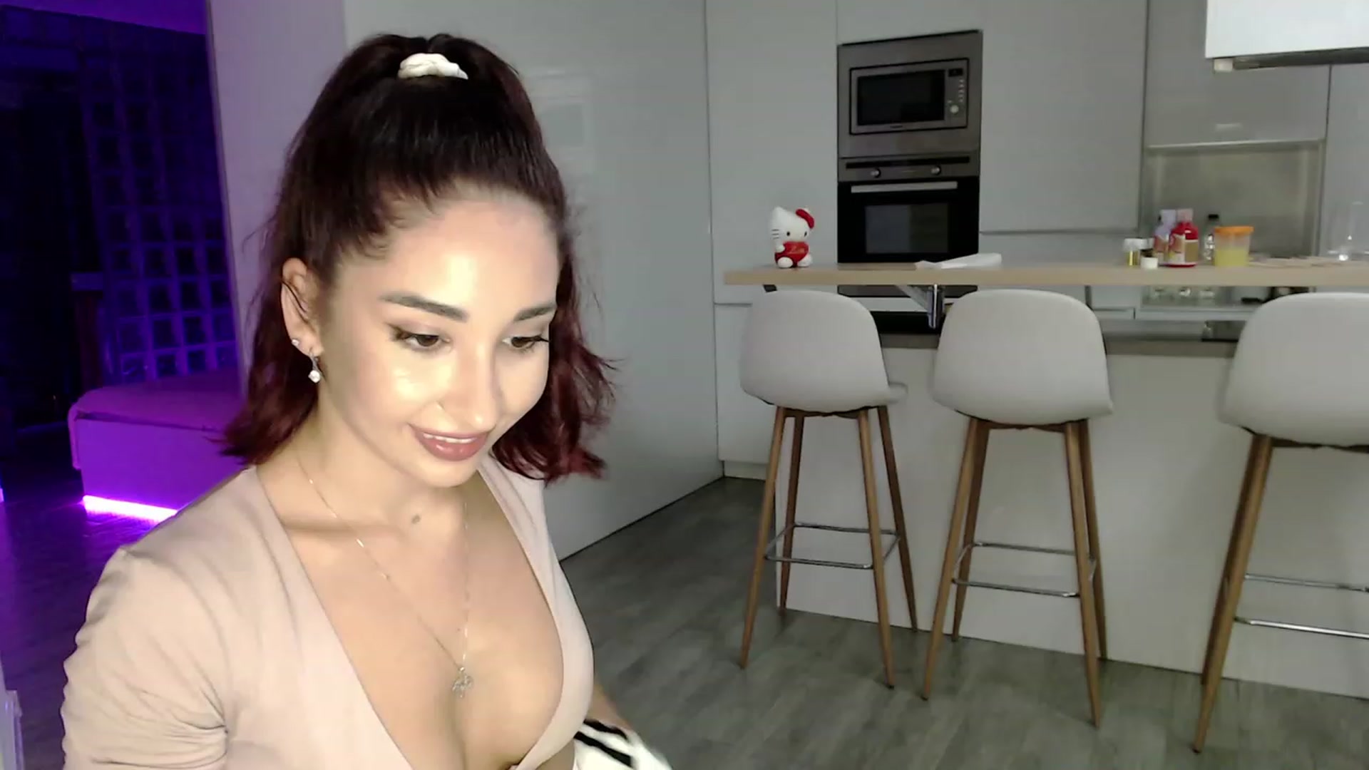 Gallery image thumbnail from WhoisCataleya's myfreecams stream on, 06/24/2023, 20:40 image 6 of 20