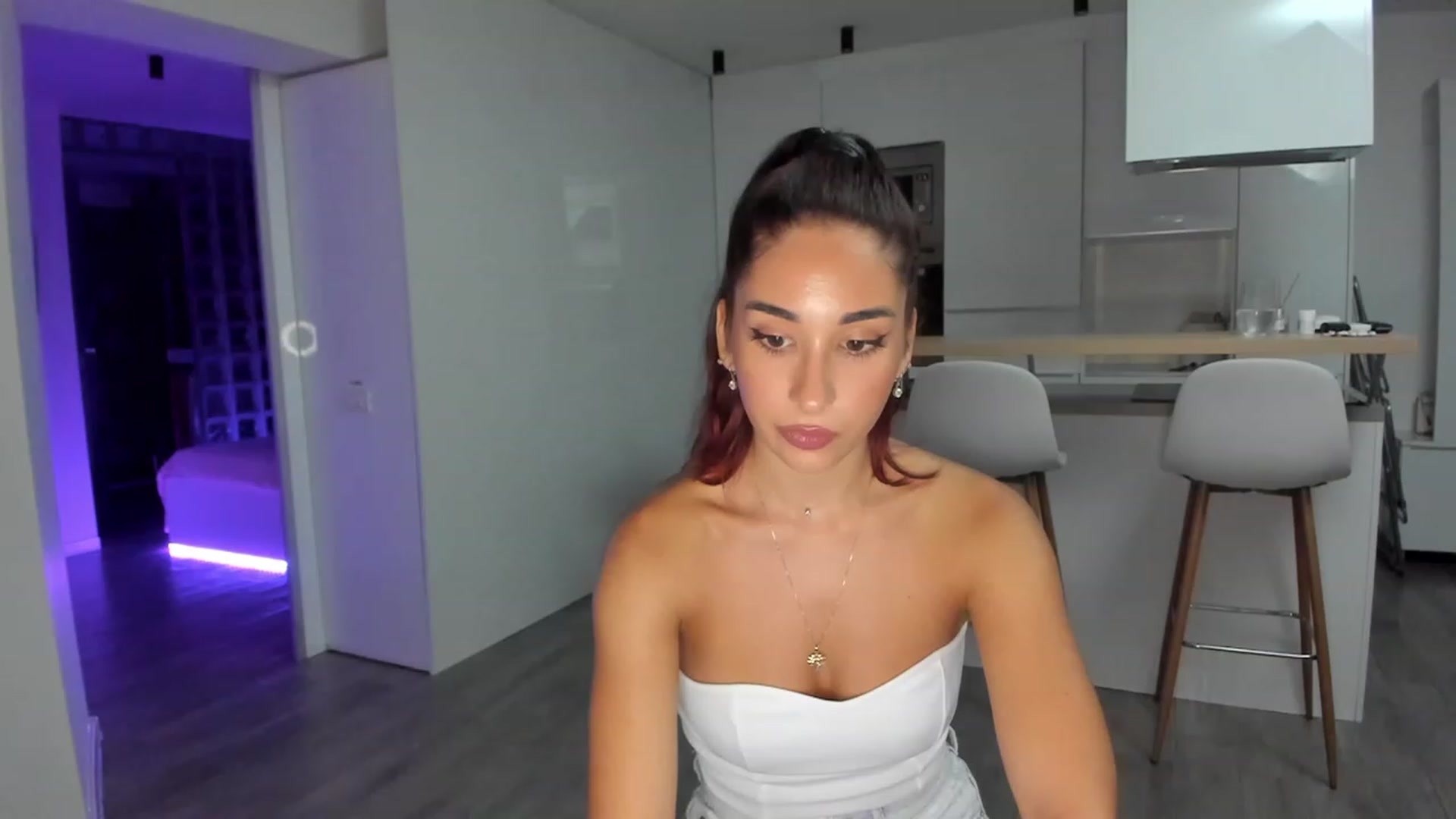 Gallery image thumbnail from WhoisCataleya's myfreecams stream on, 07/19/2023, 19:16 image 14 of 20