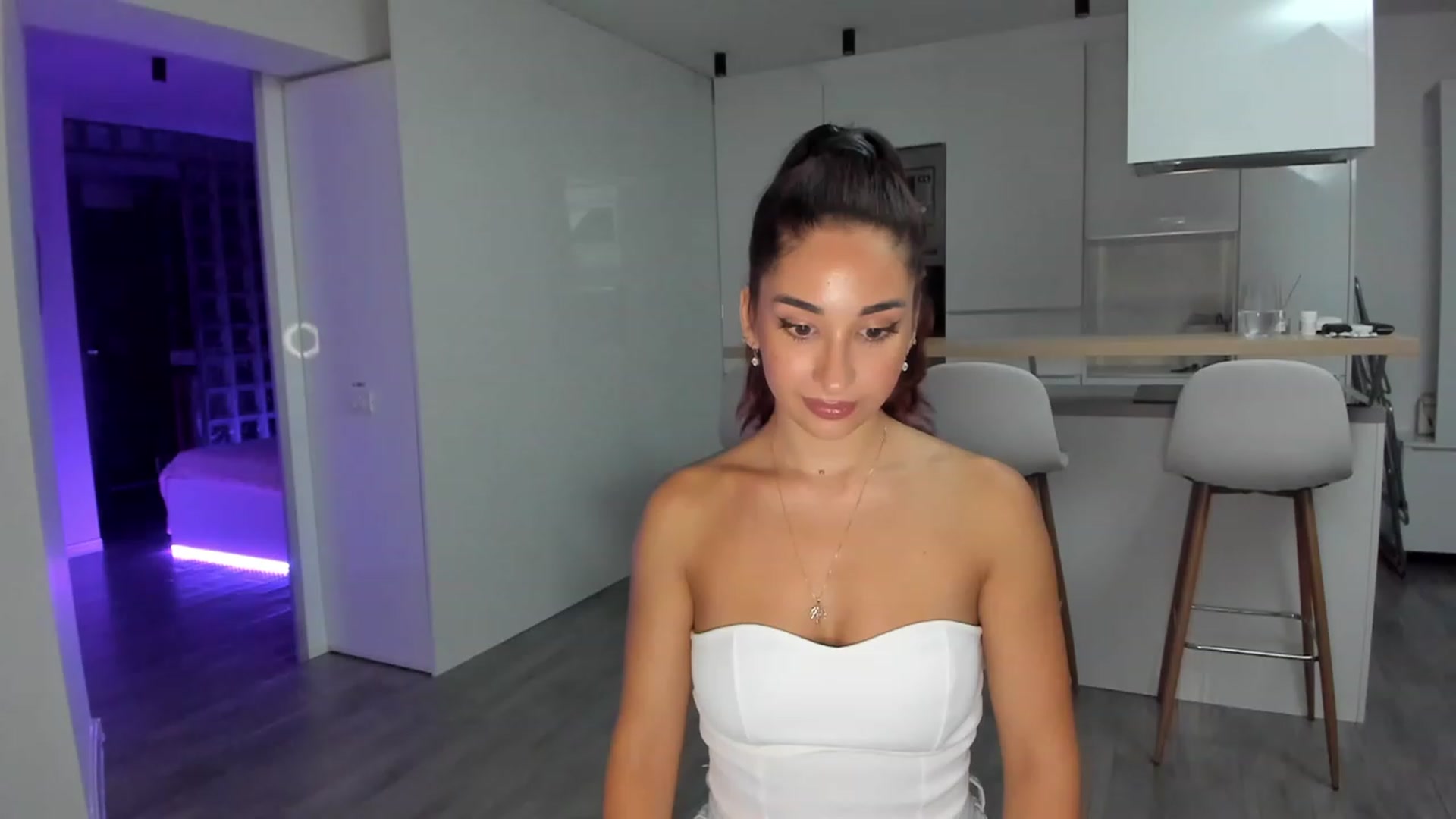 Gallery image thumbnail from WhoisCataleya's myfreecams stream on, 07/19/2023, 19:16 image 18 of 20