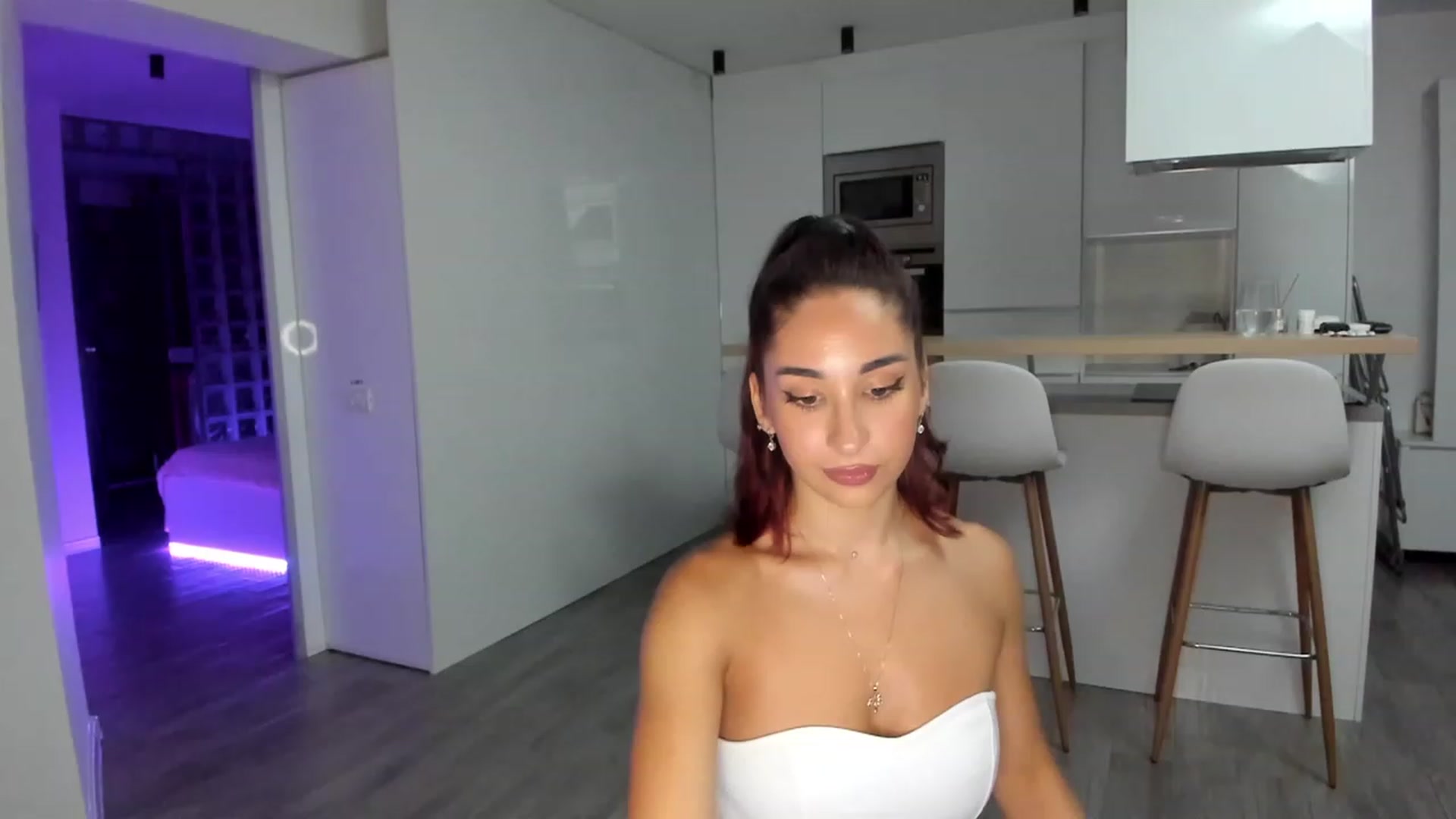 Gallery image thumbnail from WhoisCataleya's myfreecams stream on, 07/19/2023, 19:16 image 6 of 20