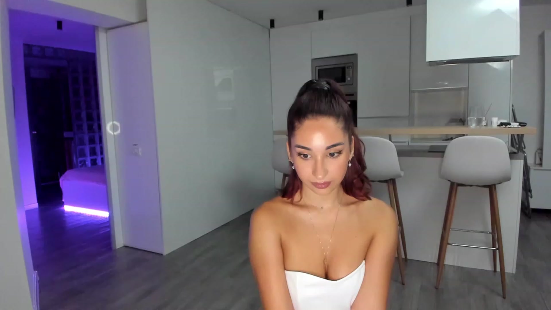 Gallery image thumbnail from WhoisCataleya's myfreecams stream on, 07/19/2023, 19:16 image 5 of 20