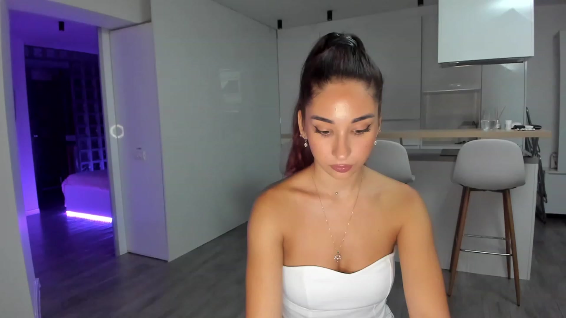 Gallery image thumbnail from WhoisCataleya's myfreecams stream on, 07/19/2023, 19:16 image 17 of 20