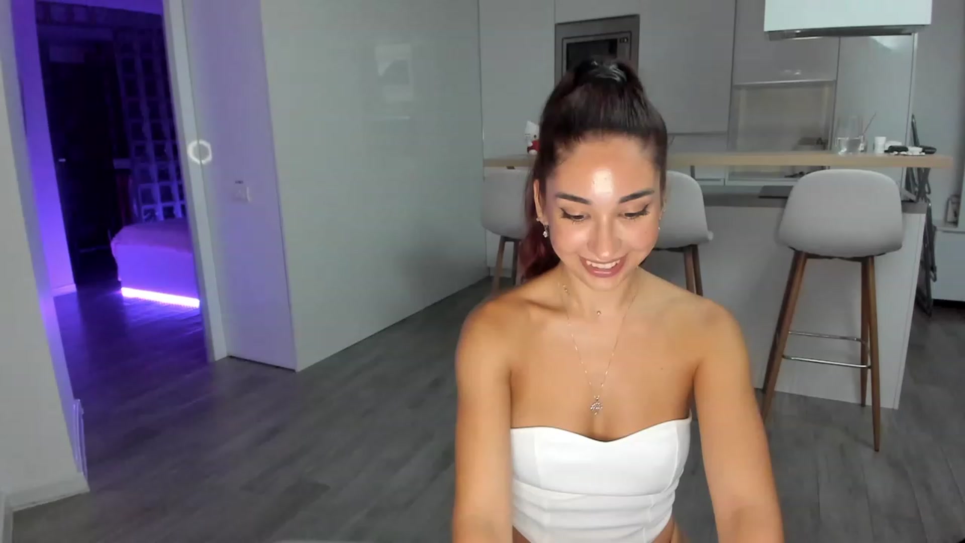 Gallery image thumbnail from WhoisCataleya's myfreecams stream on, 07/19/2023, 20:50 image 8 of 20