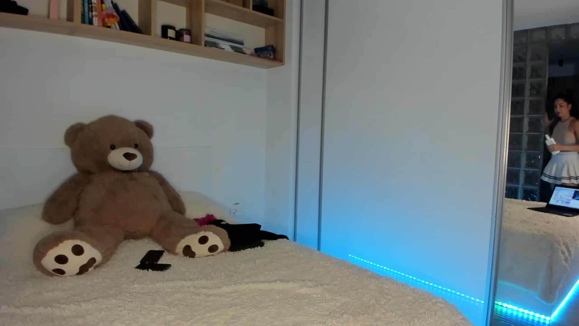 Gallery image thumbnail from WhoisCataleya's myfreecams stream on, 07/29/2023, 21:13 image 15 of 20