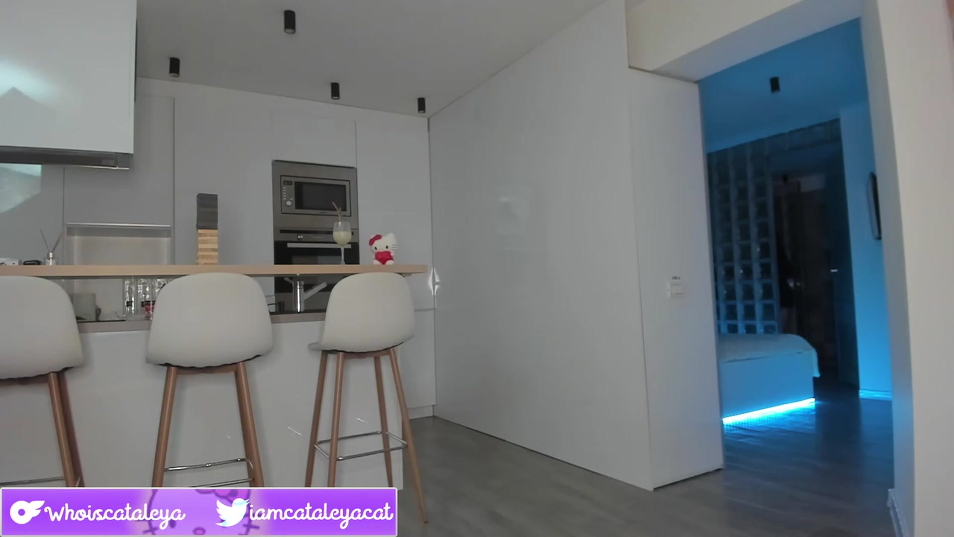 Gallery image thumbnail from WhoisCataleya's myfreecams stream on, 07/30/2023, 23:11 image 14 of 20