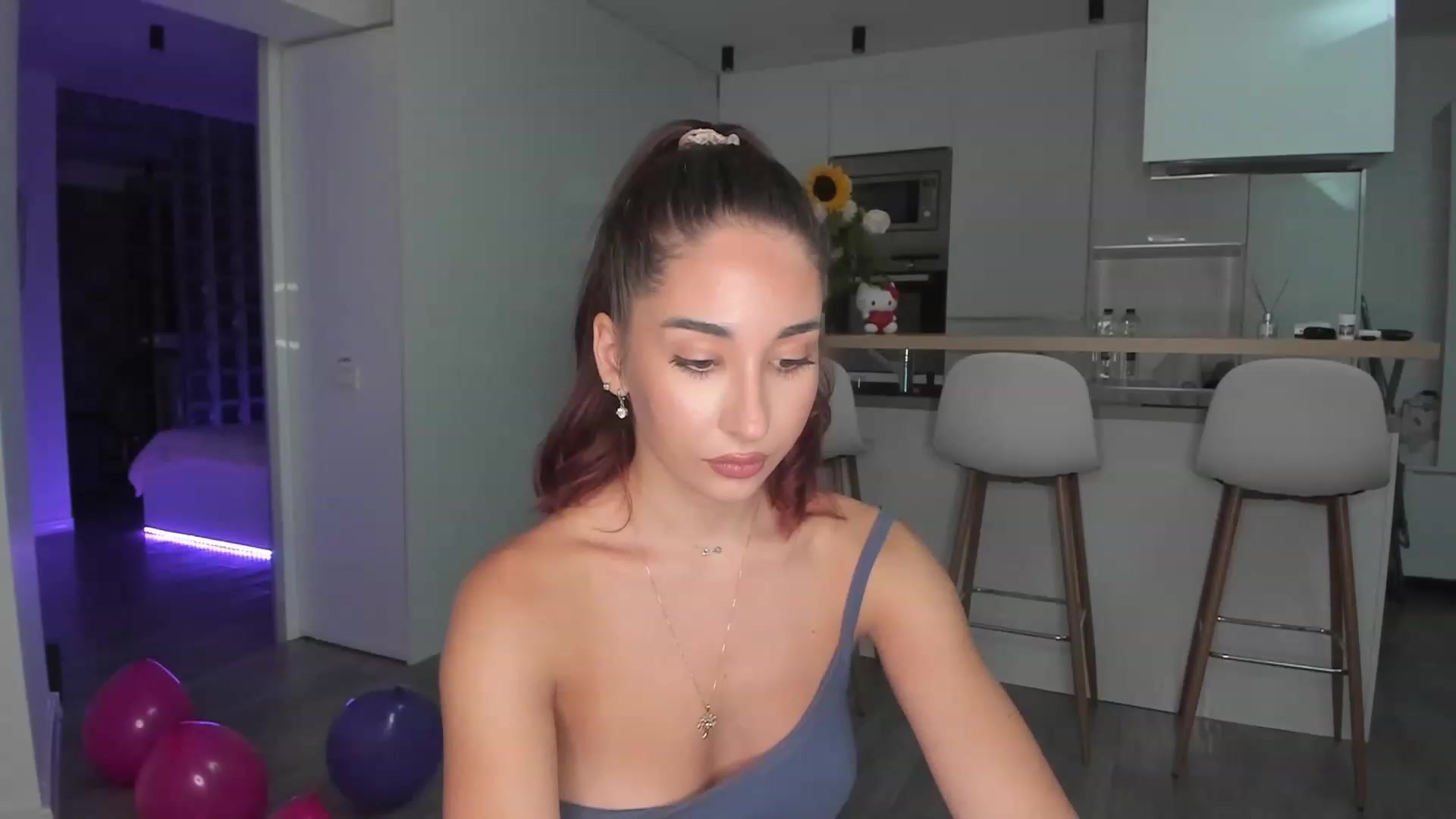 Gallery image thumbnail from WhoisCataleya's myfreecams stream on, 08/05/2023, 22:36 image 6 of 20