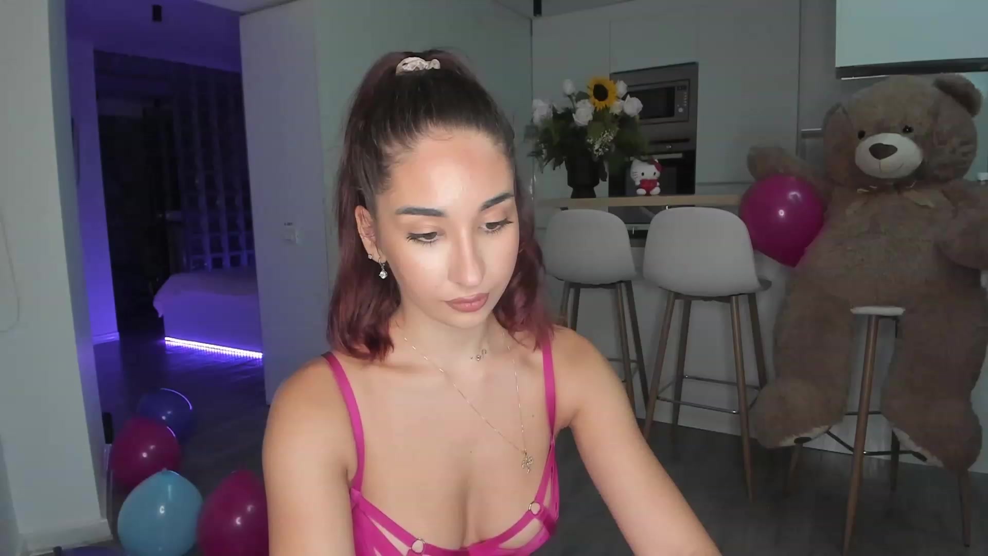 Gallery image thumbnail from WhoisCataleya's myfreecams stream on, 08/05/2023, 22:36 image 18 of 20