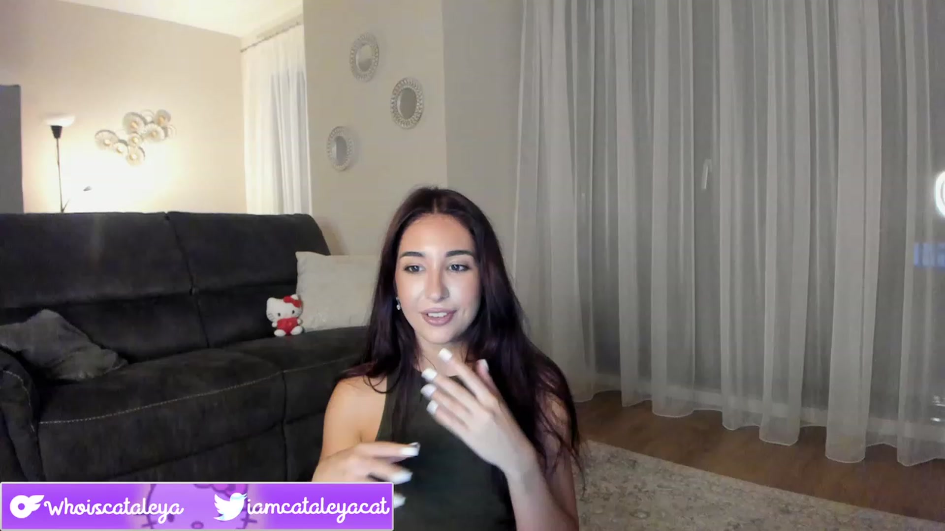 Gallery image thumbnail from WhoisCataleya's myfreecams stream on, 08/17/2023, 19:52 image 5 of 20