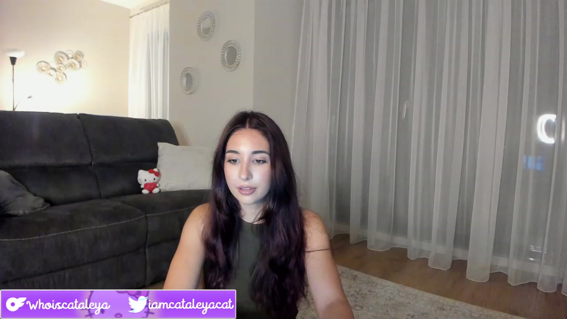 Gallery image thumbnail from WhoisCataleya's myfreecams stream on, 08/17/2023, 19:52 image 1 of 20
