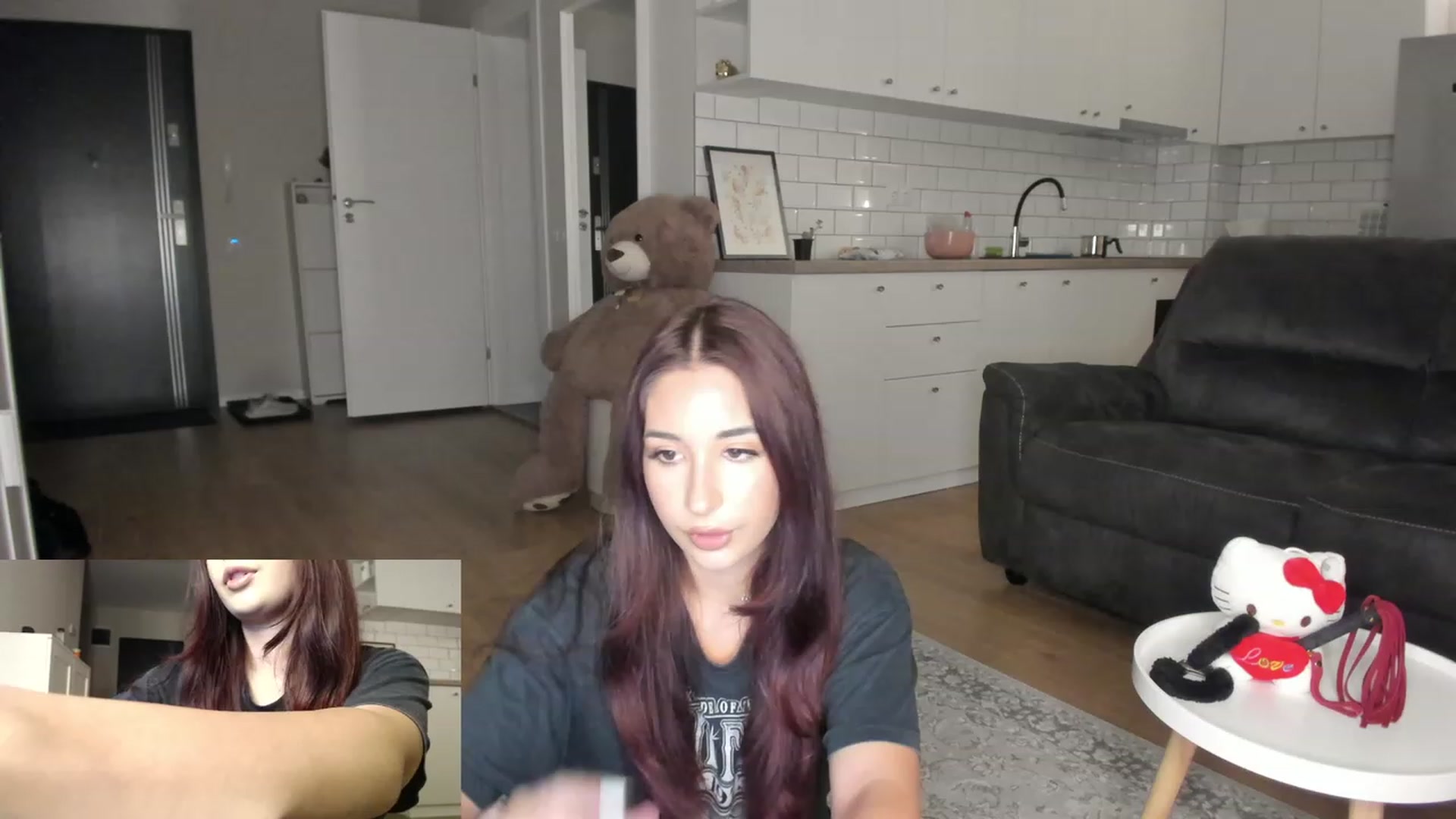 Gallery image thumbnail from WhoisCataleya's myfreecams stream on, 09/17/2023, 20:21 image 14 of 20