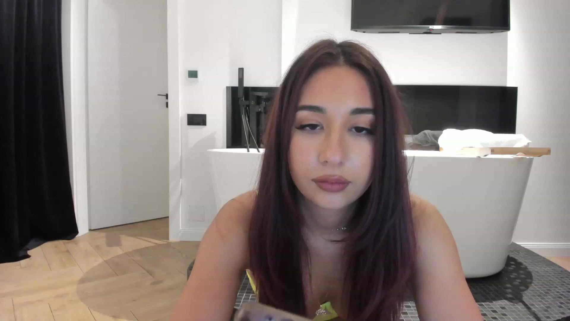 Gallery image thumbnail from WhoisCataleya's myfreecams stream on, 10/01/2023, 21:12 image 10 of 20