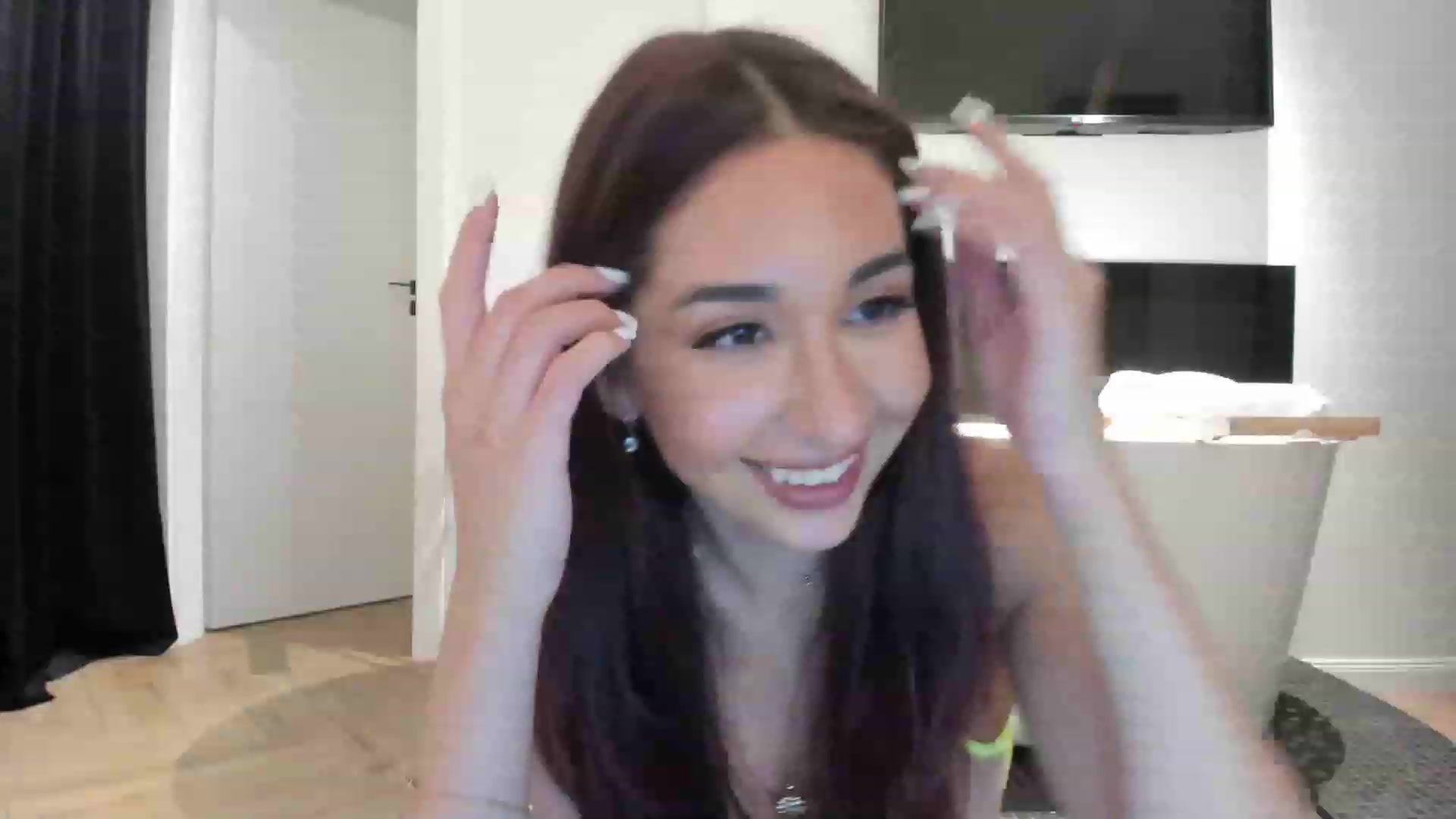 Gallery image thumbnail from WhoisCataleya's myfreecams stream on, 10/01/2023, 21:12 image 8 of 20