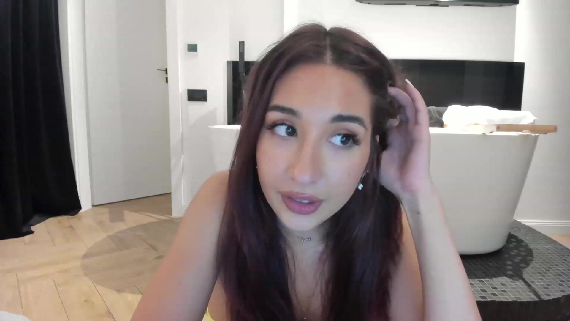 Gallery image thumbnail from WhoisCataleya's myfreecams stream on, 10/01/2023, 21:12 image 18 of 20