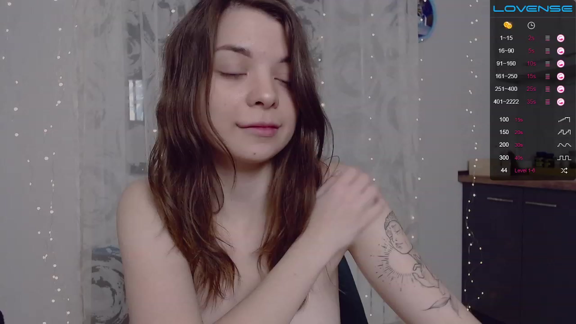 Gallery image thumbnail from WhynotKat's myfreecams stream on, 01/02/2023, 04:02 image 17 of 20