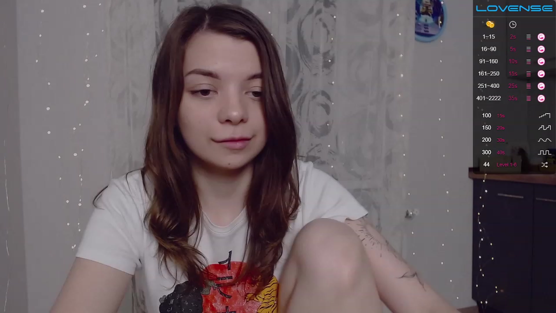 Gallery image thumbnail from WhynotKat's myfreecams stream on, 01/03/2023, 03:39 image 2 of 20
