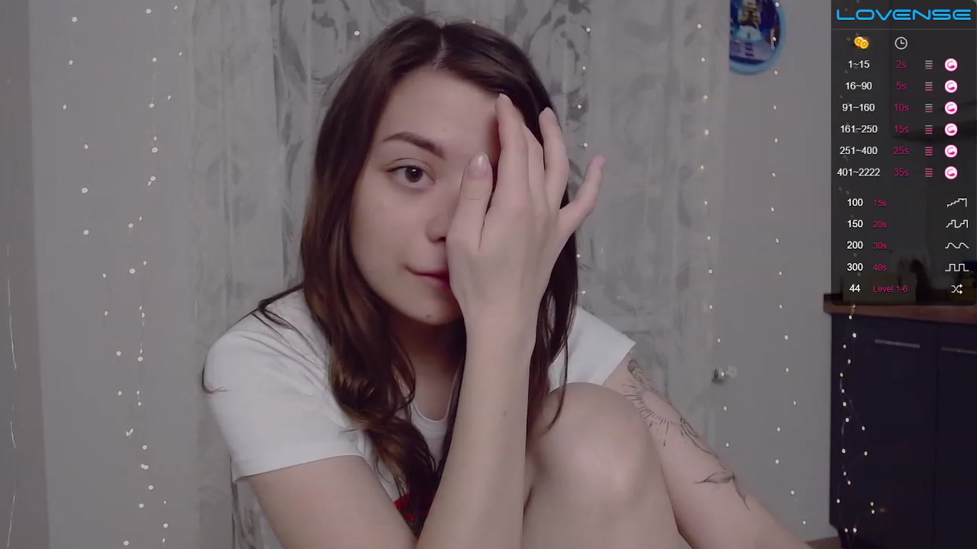 Gallery image thumbnail from WhynotKat's myfreecams stream on, 01/03/2023, 03:39 image 4 of 20