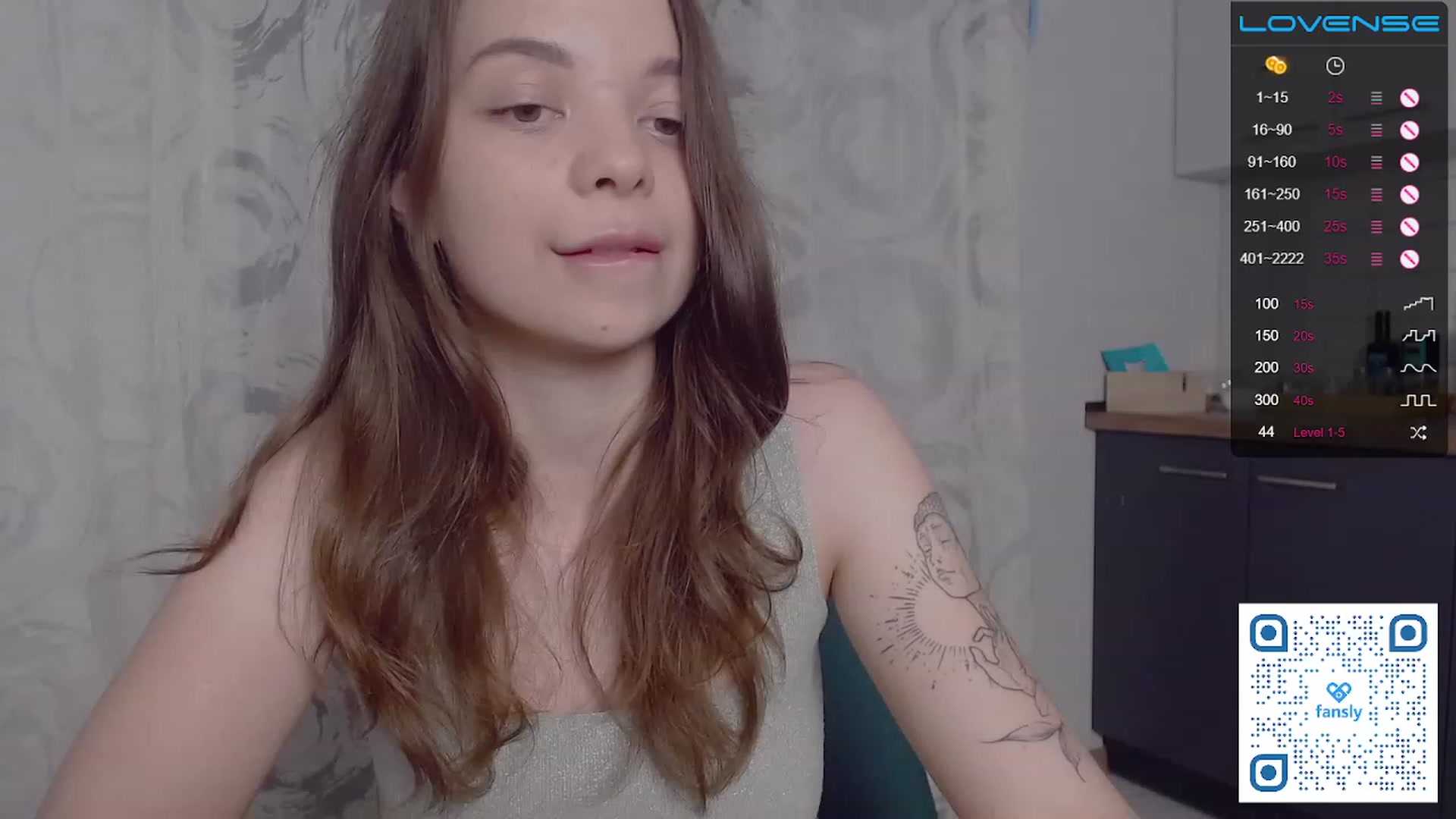 Gallery image thumbnail from WhynotKat's myfreecams stream on, 08/07/2023, 02:12 image 14 of 20