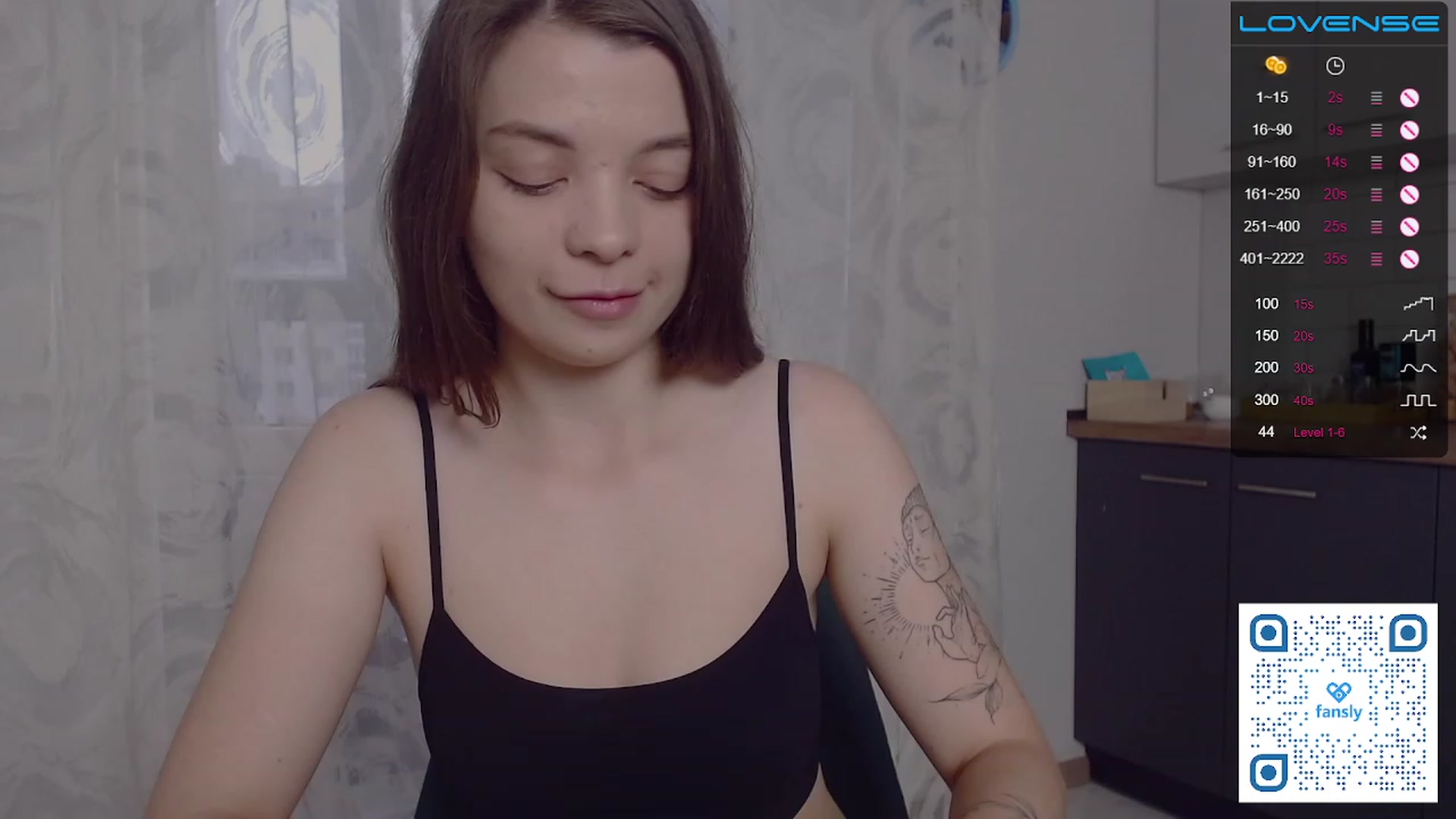 Gallery image thumbnail from WhynotKat's myfreecams stream on, 08/07/2023, 18:31 image 3 of 20