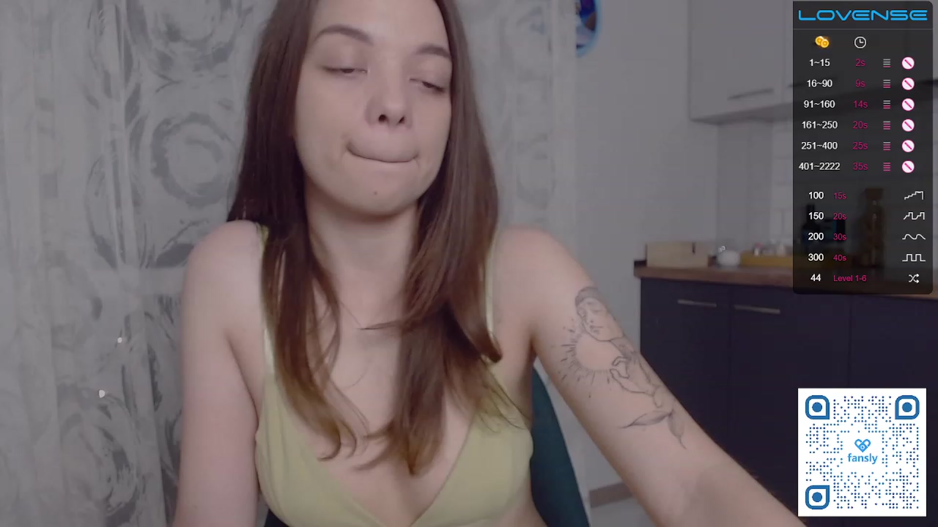 Gallery image thumbnail from WhynotKat's myfreecams stream on, 08/10/2023, 02:39 image 15 of 20