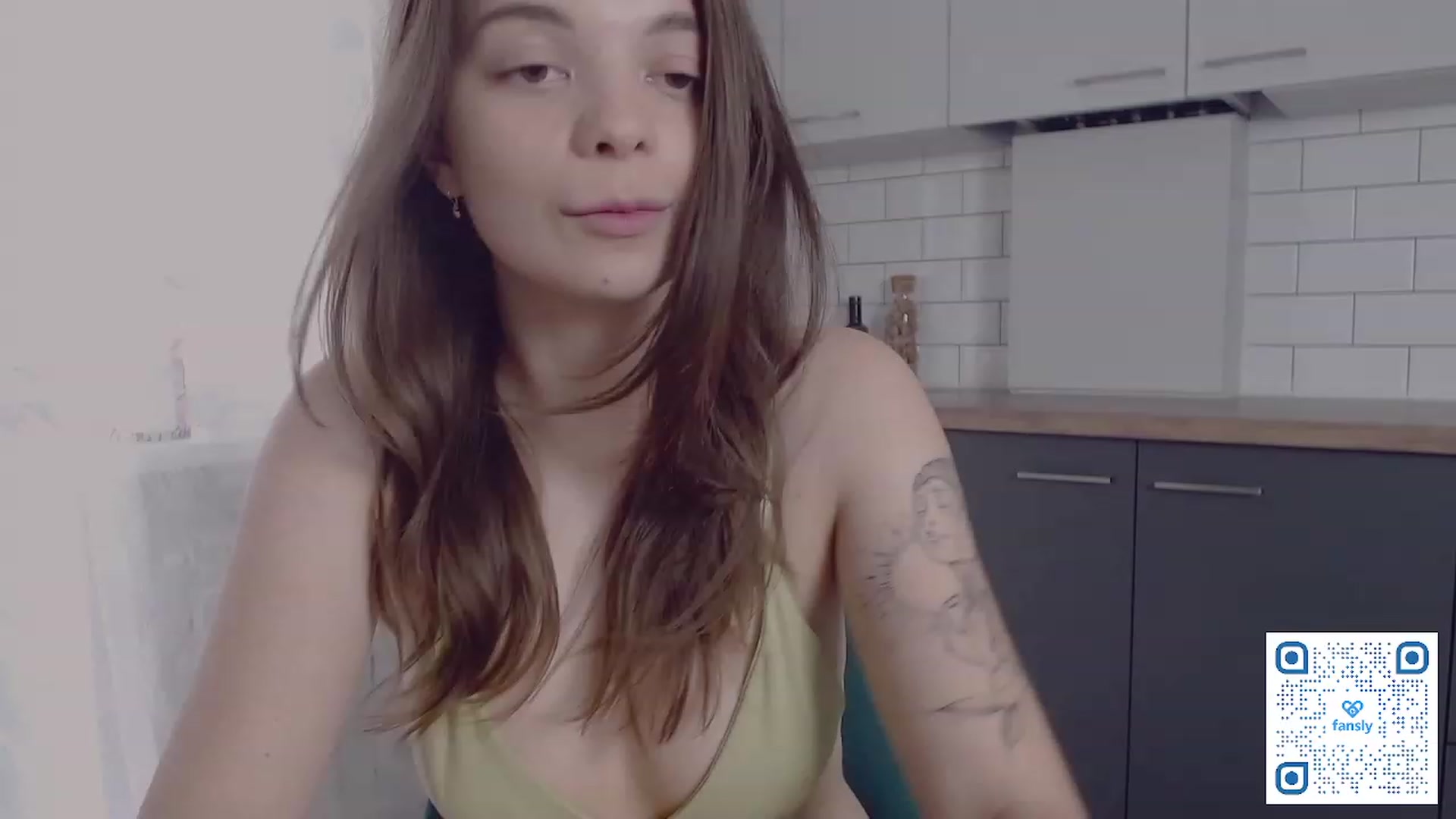Gallery image thumbnail from WhynotKat's myfreecams stream on, 08/26/2023, 14:55 image 11 of 20