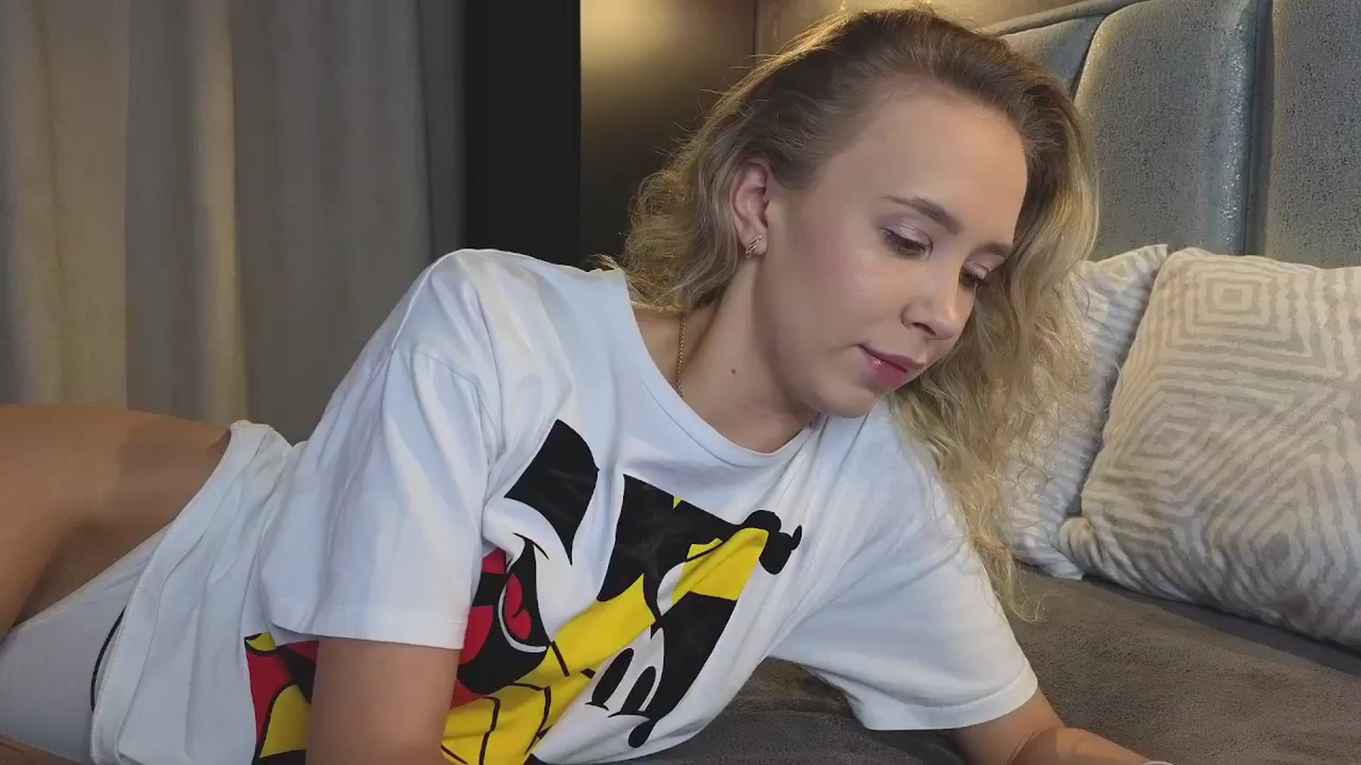 Gallery image thumbnail from Whynot___'s myfreecams stream on, 09/16/2024, 19:23 image 8 of 20