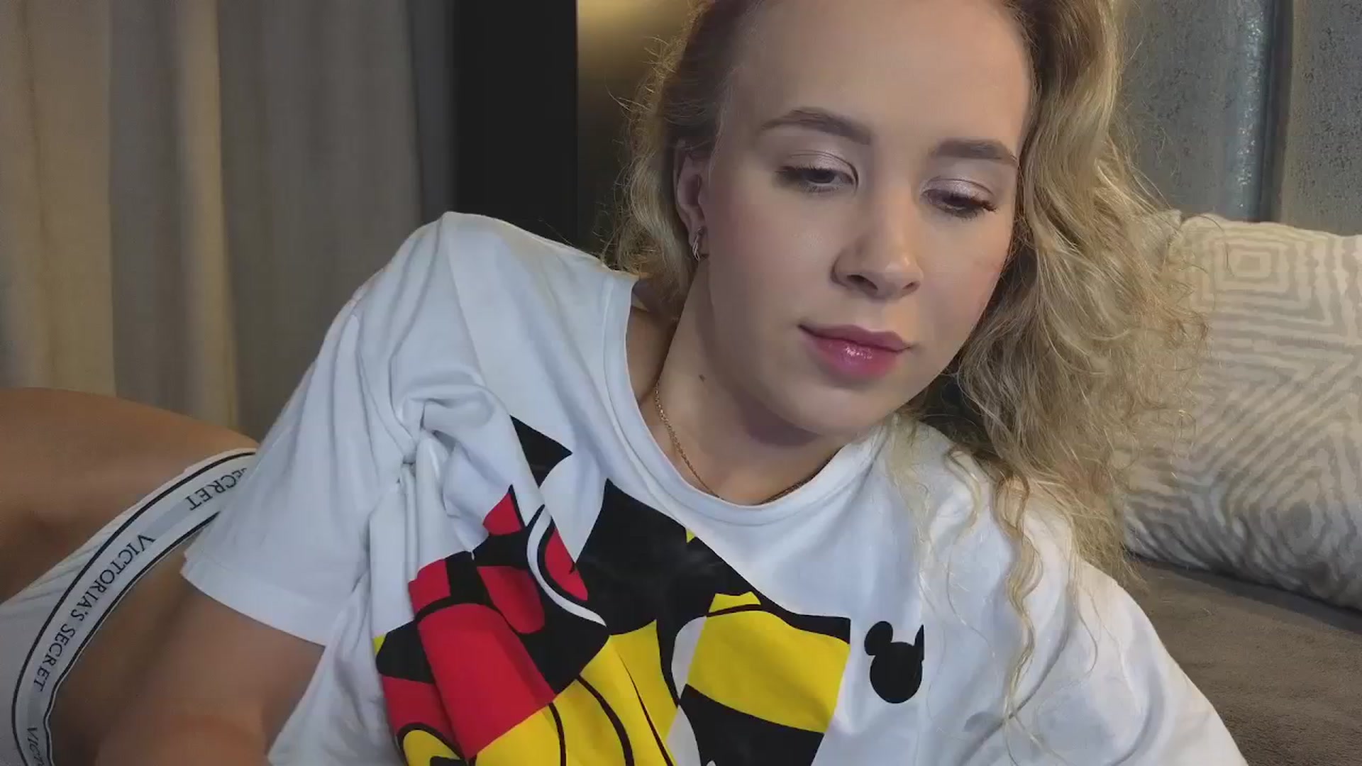 Gallery image thumbnail from Whynot___'s myfreecams stream on, 09/16/2024, 19:23 image 12 of 20