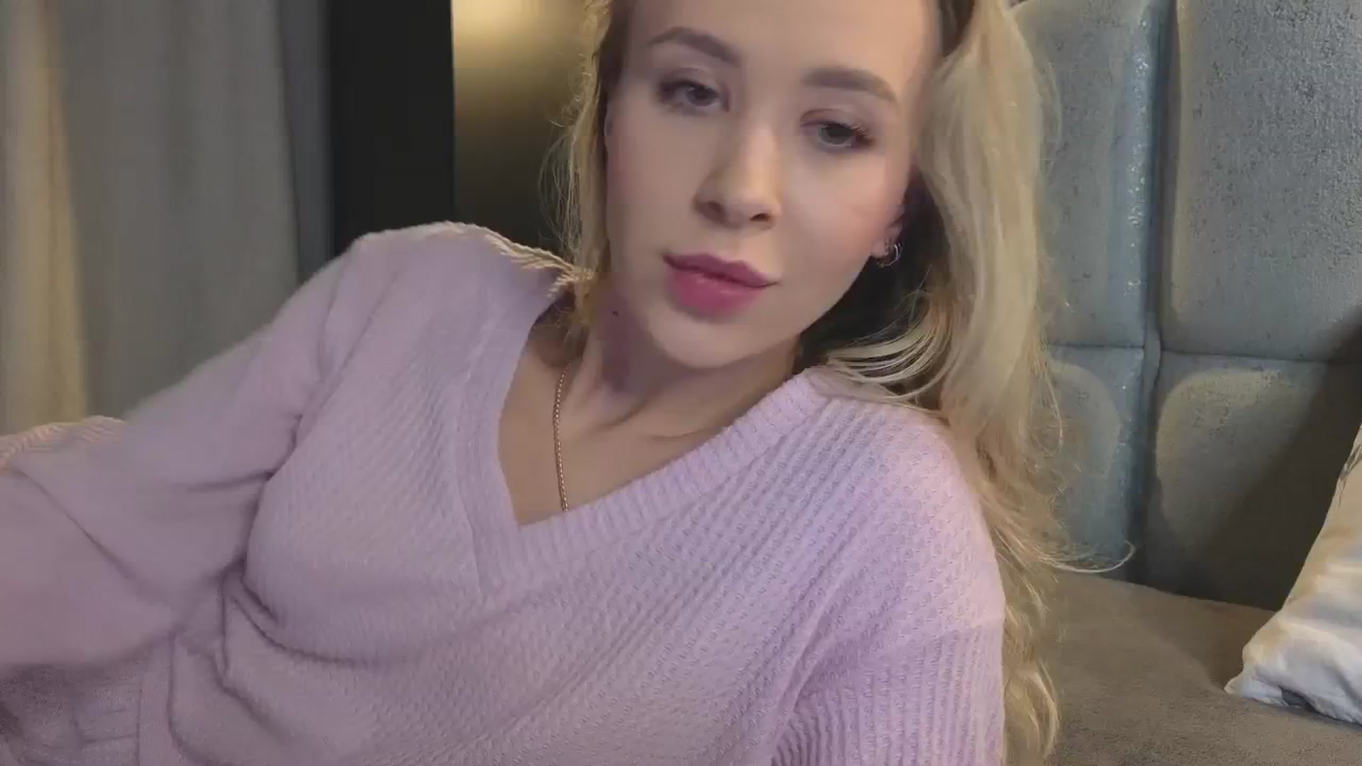 Gallery image thumbnail from Whynot___'s myfreecams stream on, 10/01/2024, 19:13 image 3 of 20