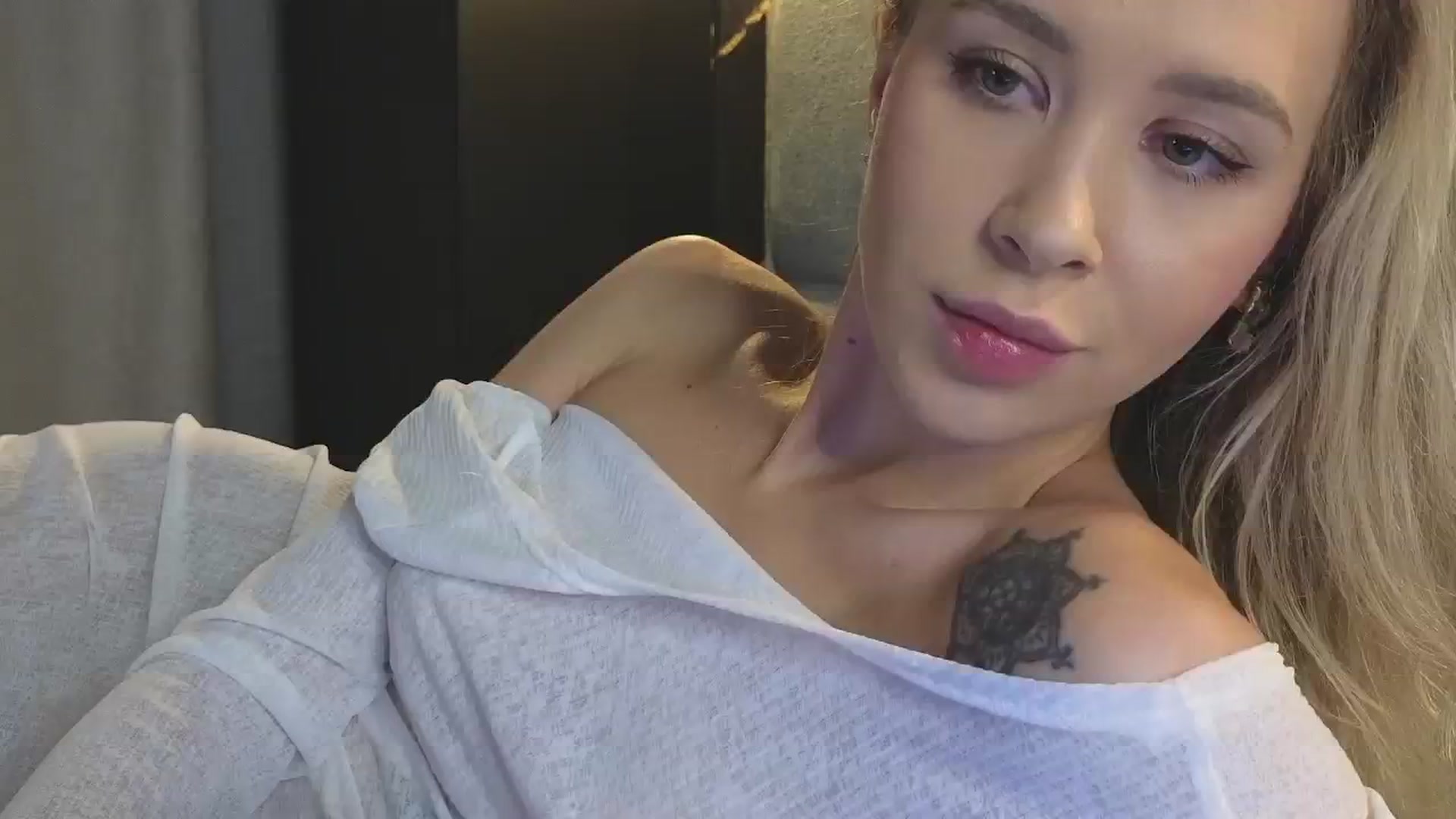 Gallery image thumbnail from Whynot___'s myfreecams stream on, 10/12/2024, 18:04 image 11 of 20