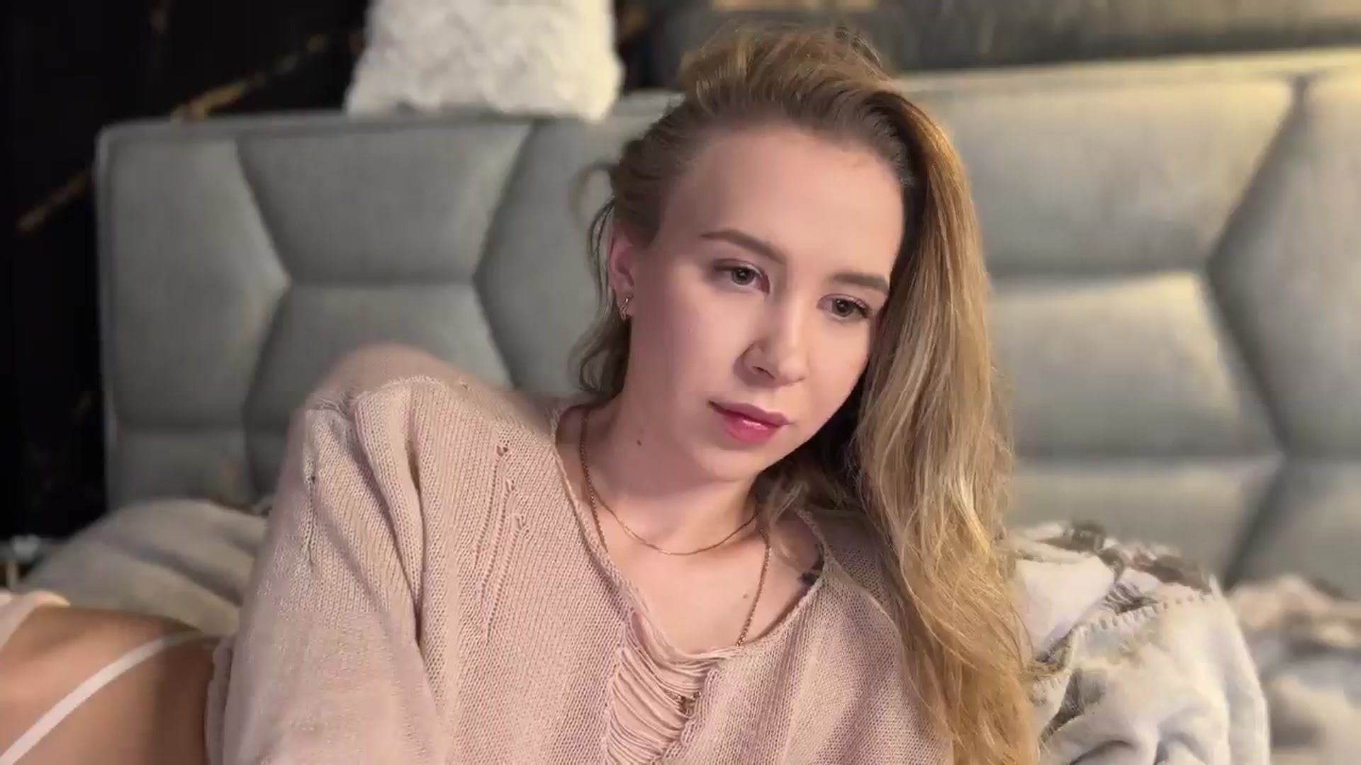 Gallery image thumbnail from Whynot___'s myfreecams stream on, 03/12/2025, 19:41 image 10 of 20